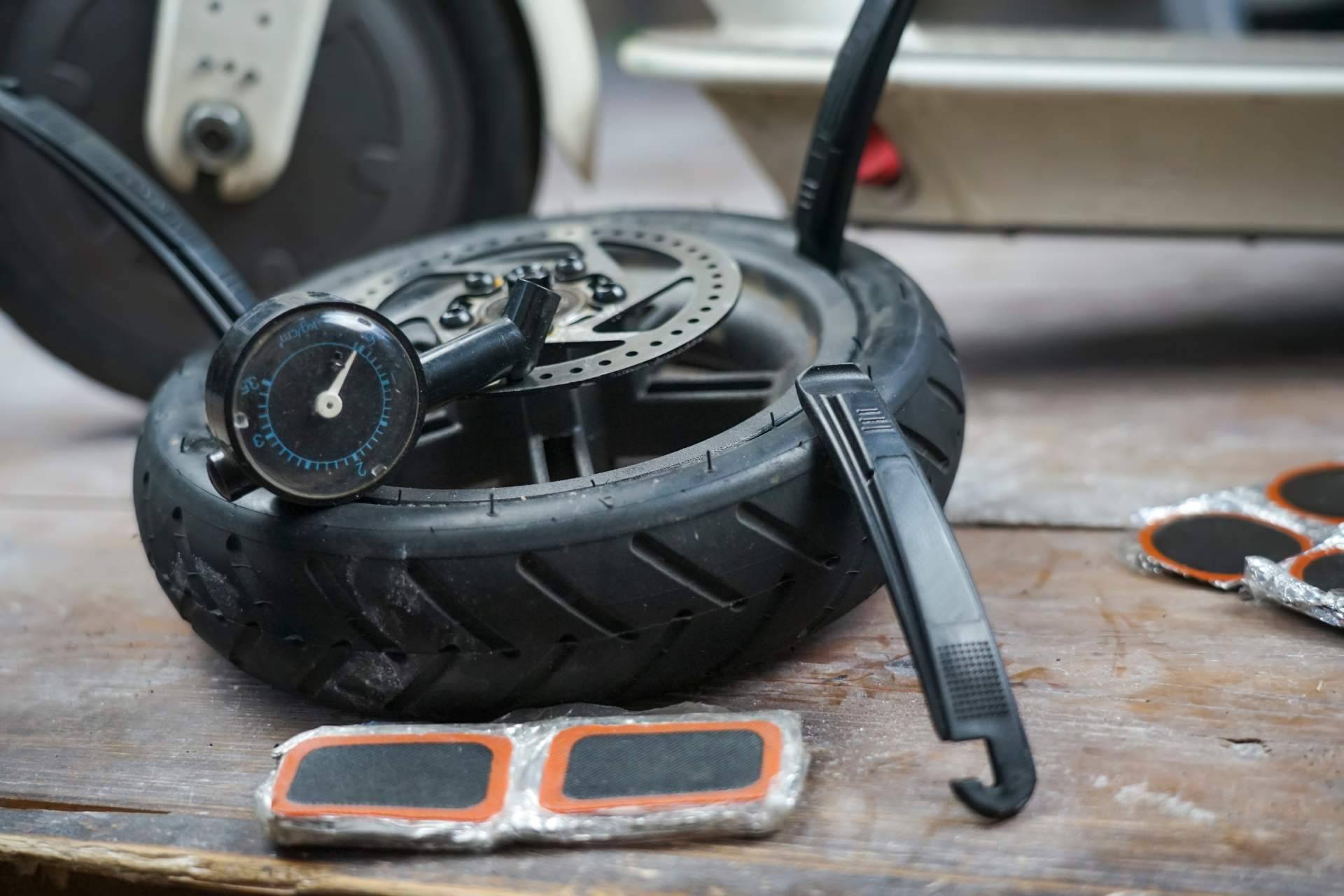 Reparar los patinetes eléctricos con LYNX