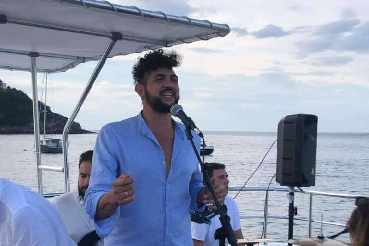 Eventos de empresa y otras actividades a bordo del catamarán Ciudad San Sebastián