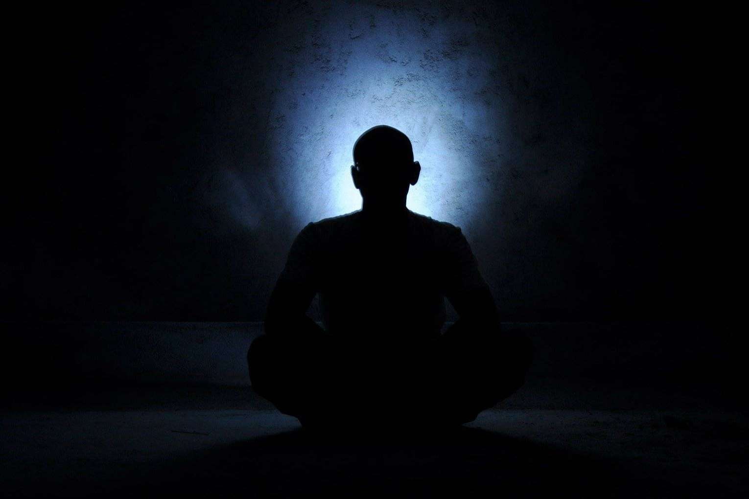 Aprender a aislarse para pensar, el poder del silencio con Edoardo Zeloni Magelli