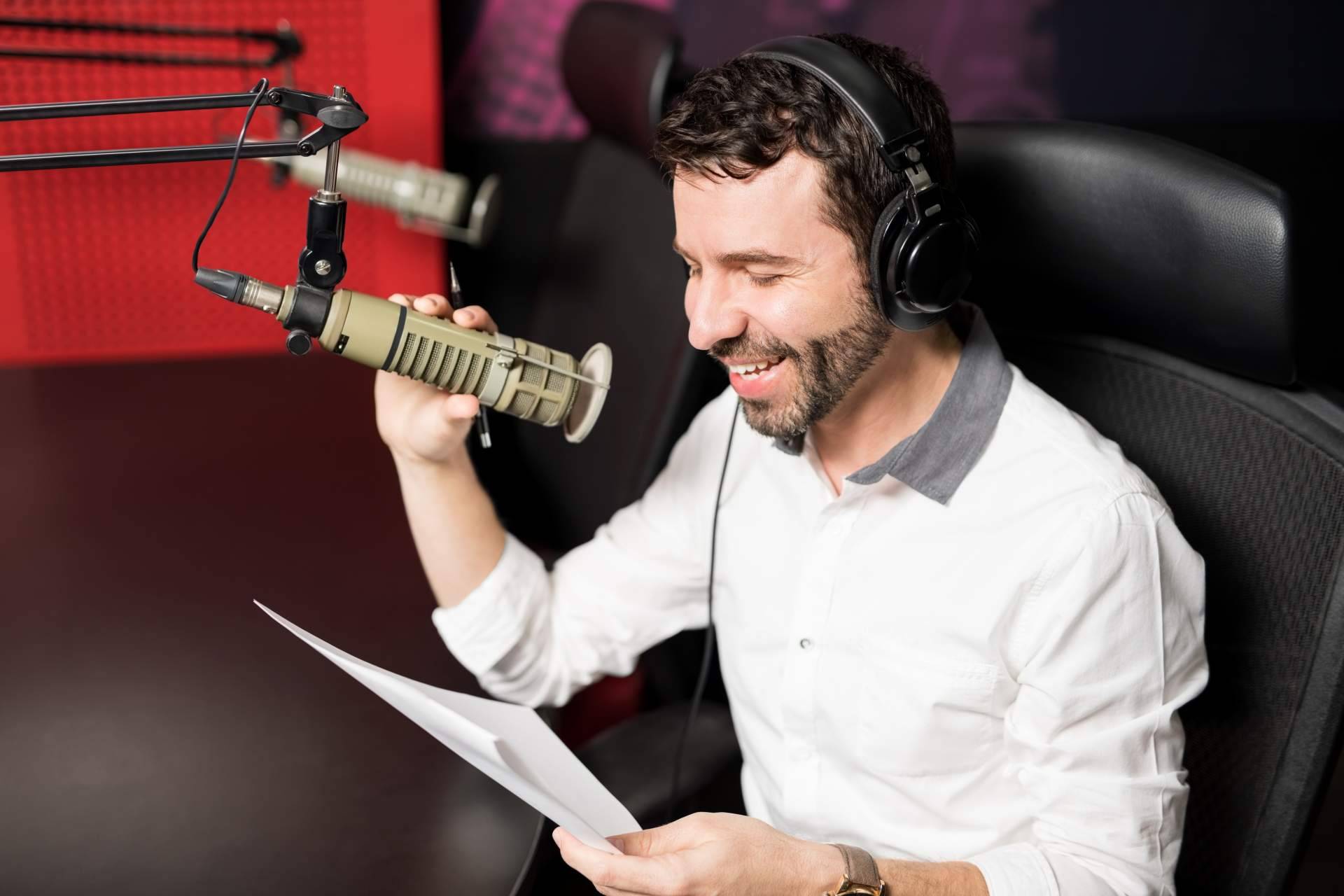 Fernando Acaso ofrece el curso de iniciación en locución y doblaje