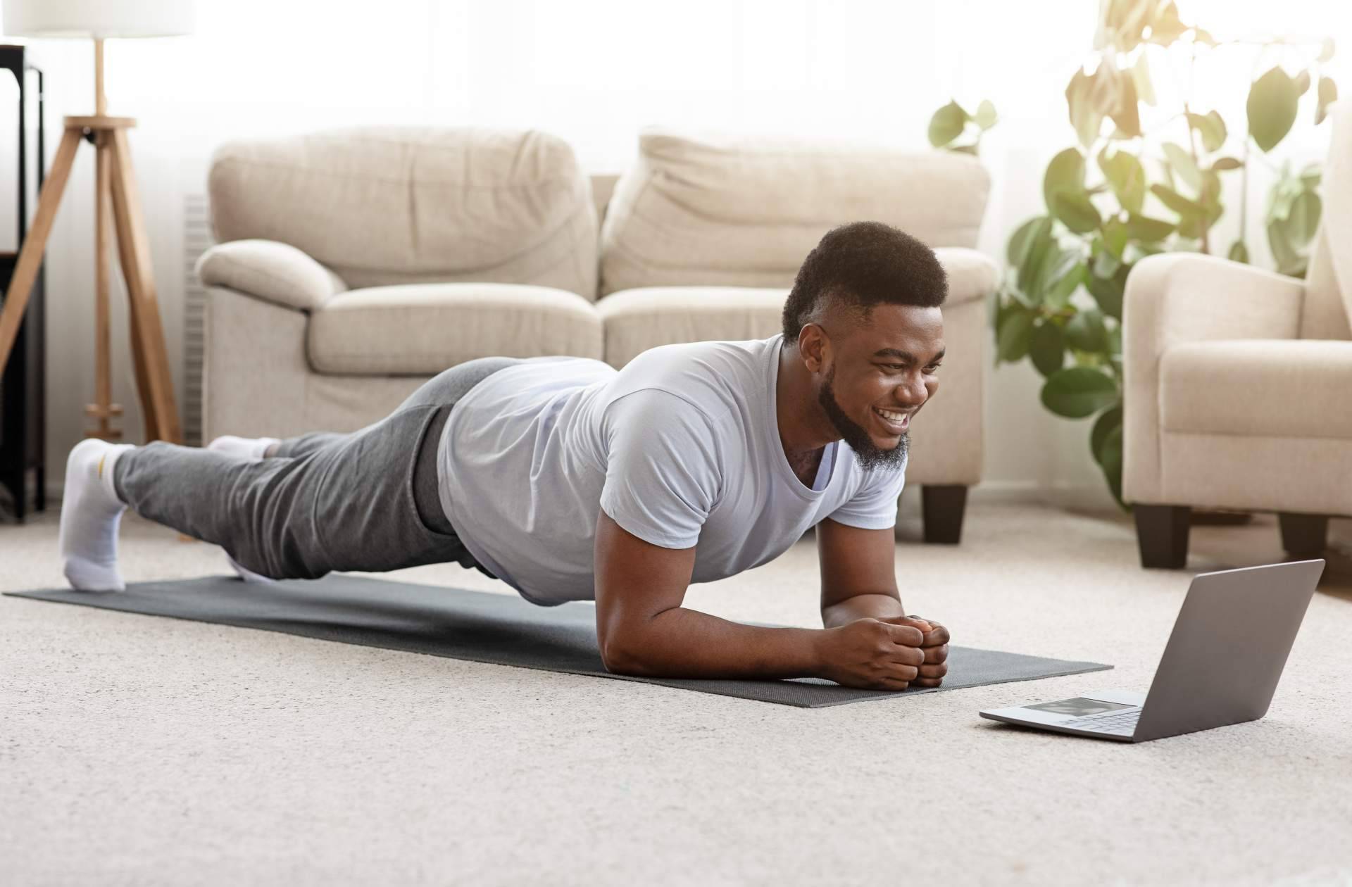 ¿Es posible entrenar desde casa? Change Body Fitness y el método HIIT