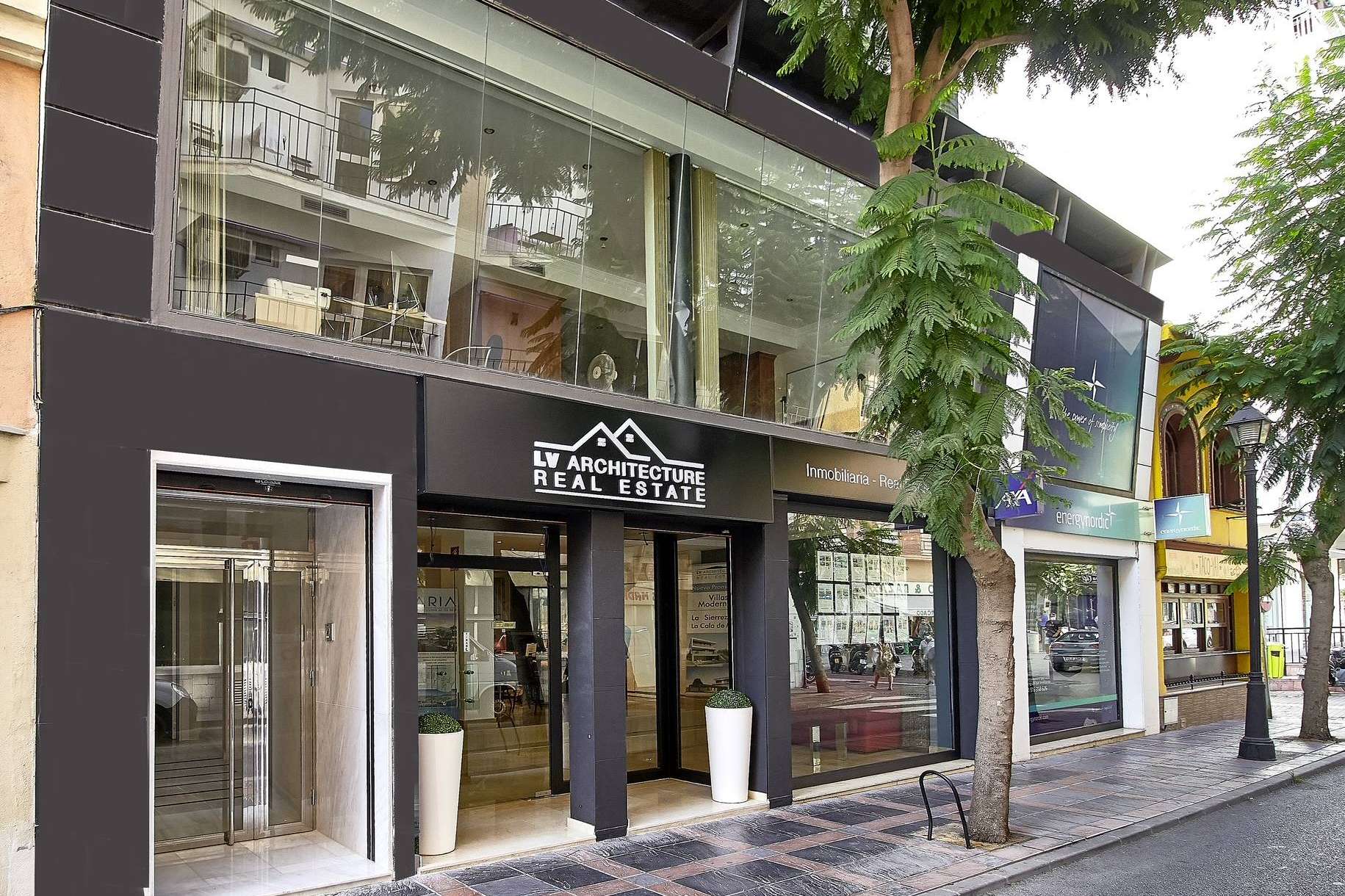 La agencia inmobiliaria LV Architecture Real Estate dispone de villas de lujo en venta en la Costa del Sol