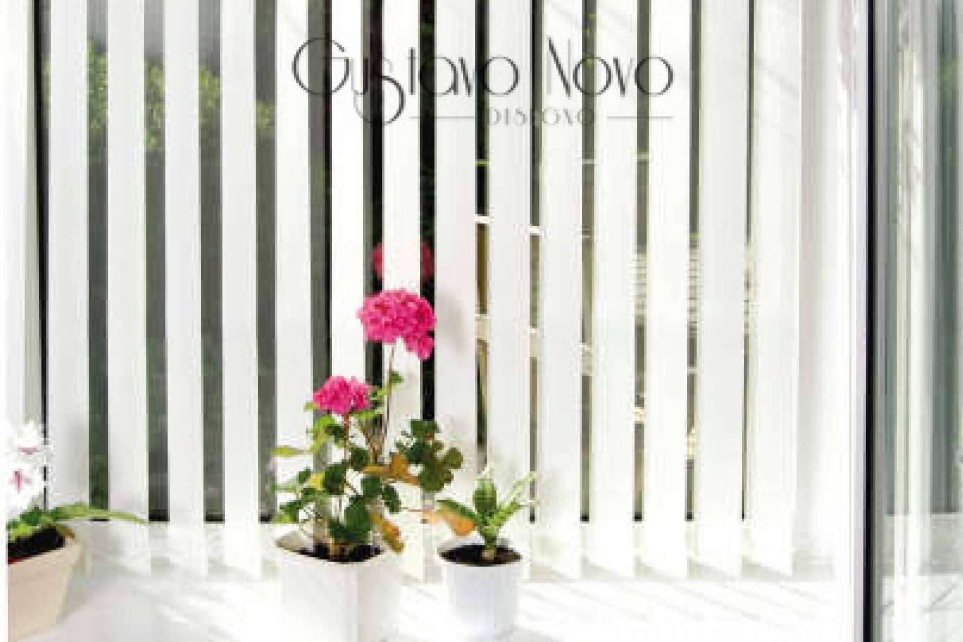 La versatilidad de las cortinas verticales de la mano de Gustavo Novo Disegno