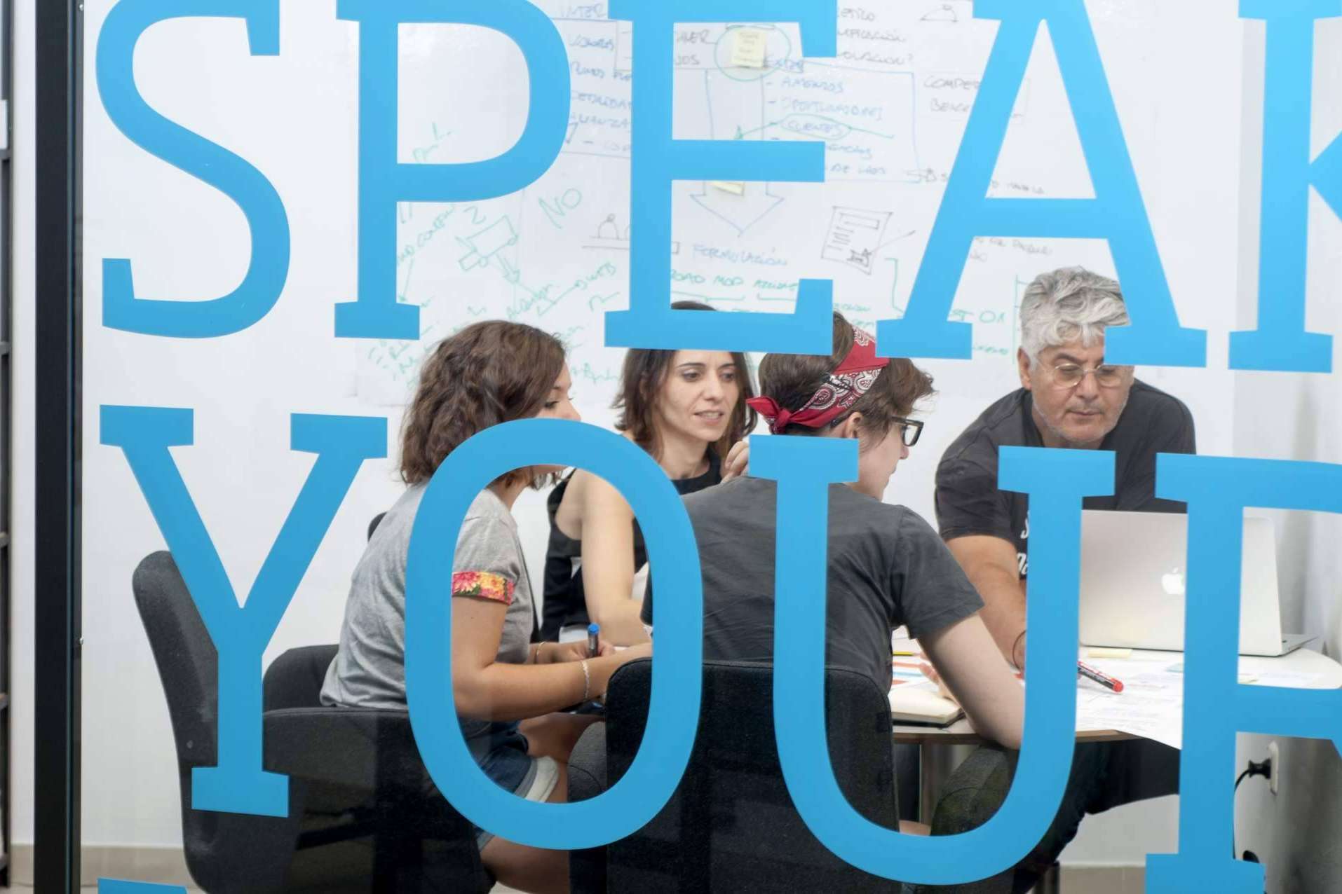 SAO Branding, un estudio creativo multidisciplinar especialista en marketing outsourcing que une el conocimiento, la experiencia y los valores