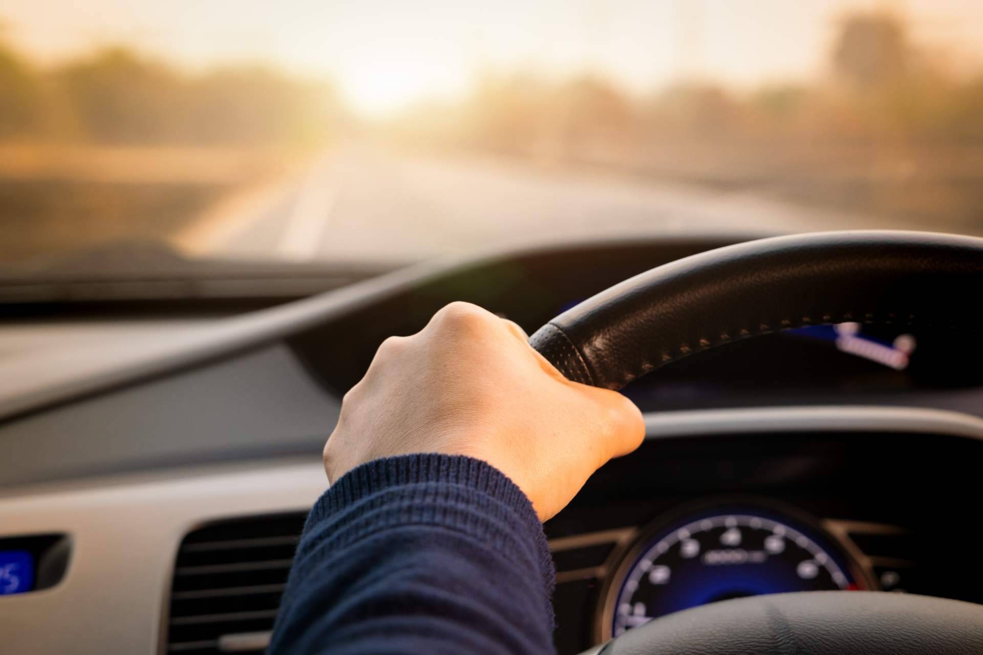 Una solución popular entre los consumidores es el renting de coches