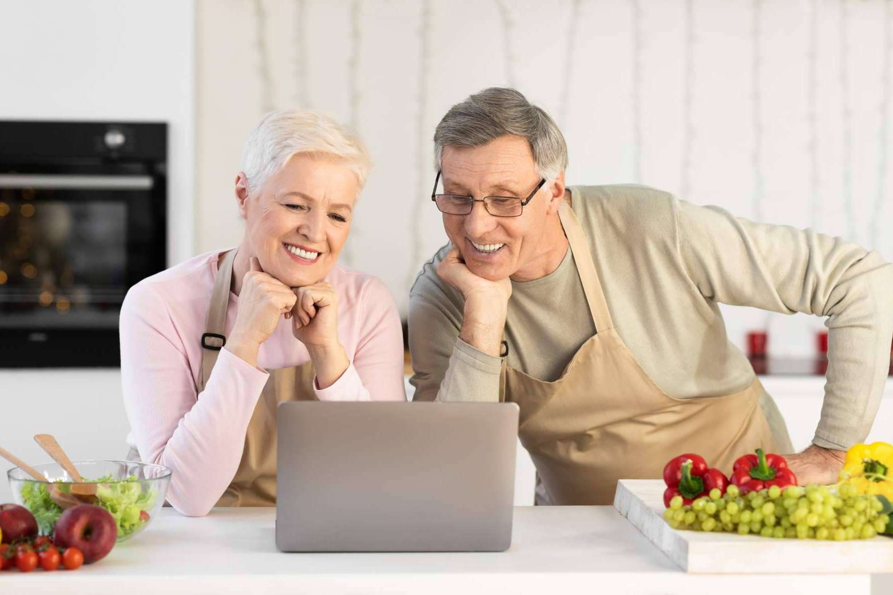 Climent Lloret, de restaurante LUANIK, ofrece 6 cursos de cocina online en su página web