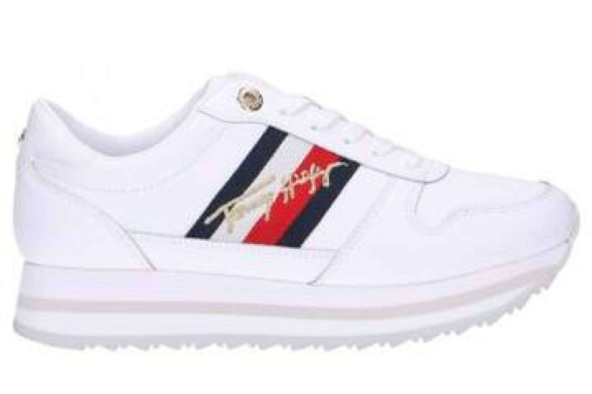 TrikyMarket lanza su sección de calzado TodoZapatillas