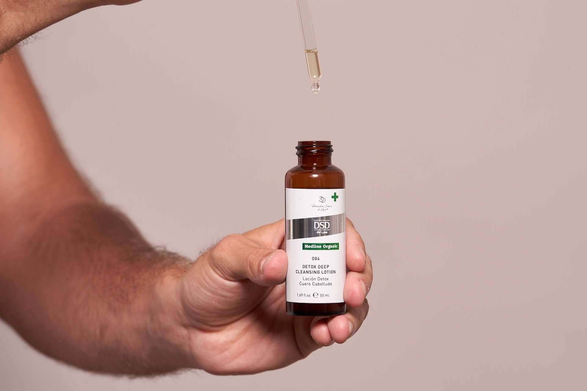 Medline Organic, la nueva línea de productos capilares de DSD de Luxe especializada en la función detox