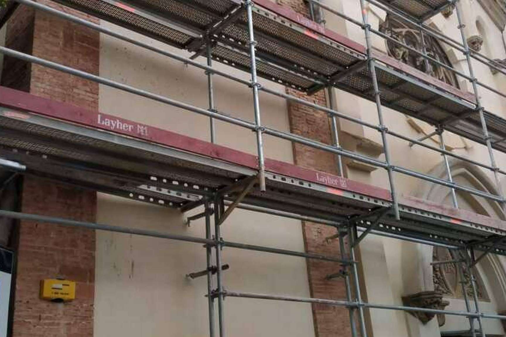 Andamios para obras en comunidades de vecinos