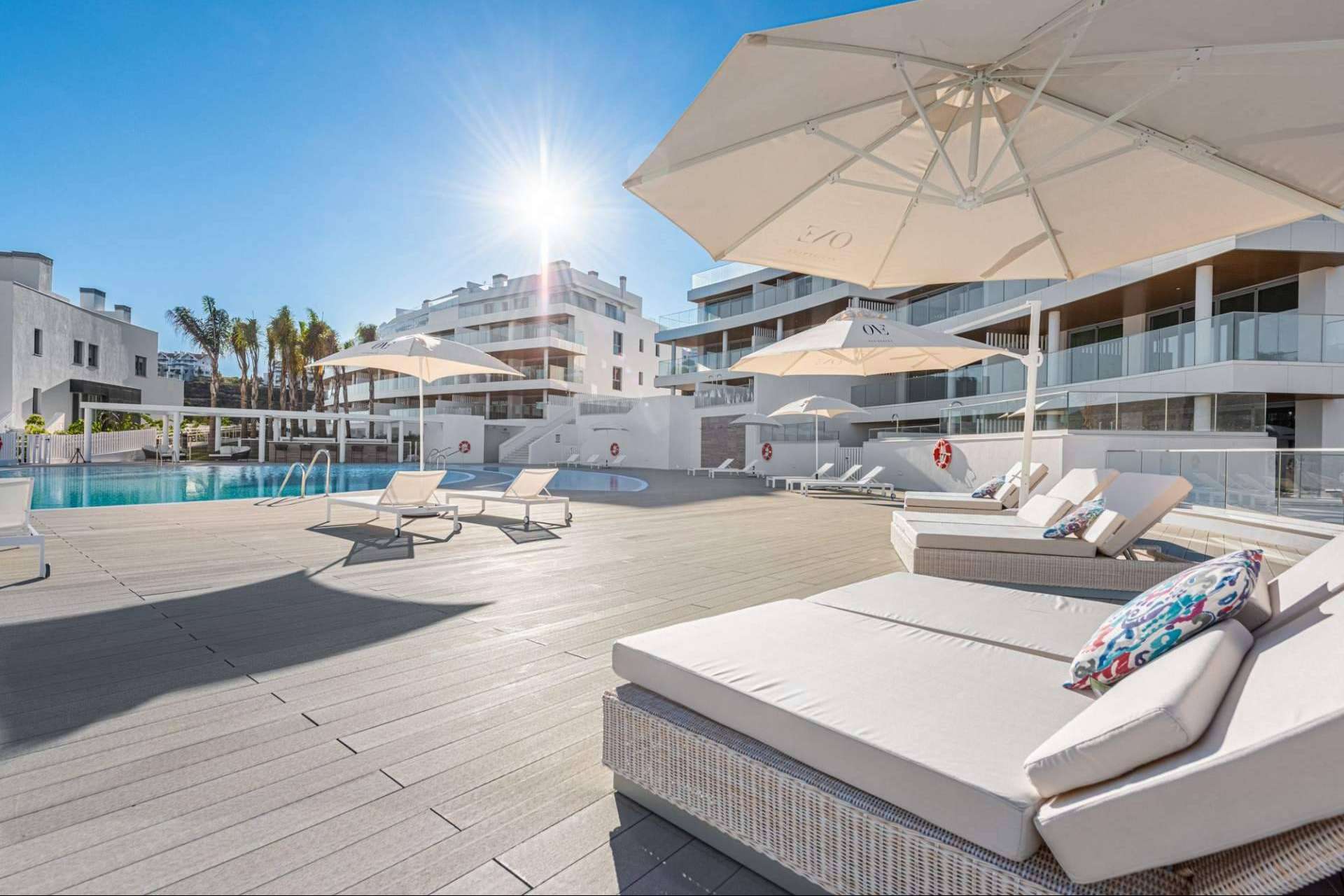 Adquirir inmuebles en la Costa del Sol con el asesoramiento del departamento de promoción y obra nueva de LV Real Estate & Architecture