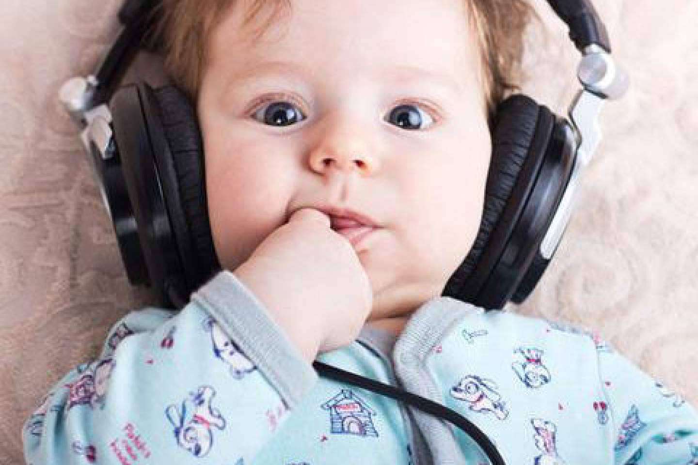 Tipos de llanto y cómo calmar bebé con música gracias a Baby Shhh!