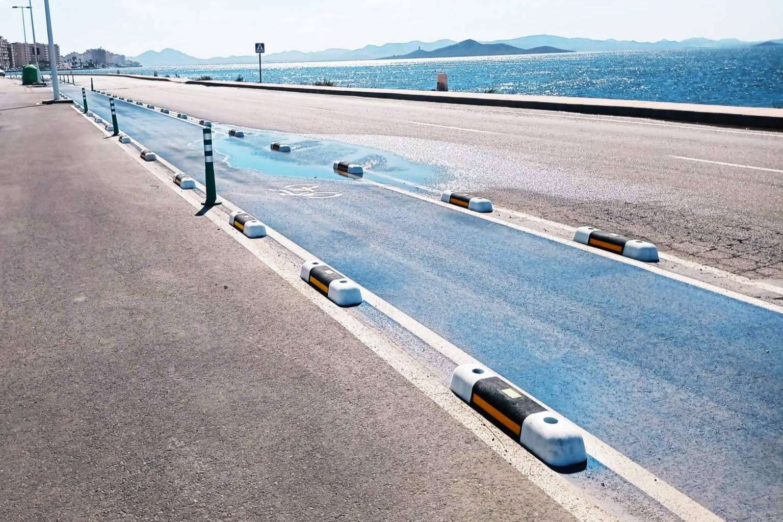 Uso de materiales reciclados para la instalación de un carril bici en Murcia, por GB Solutions