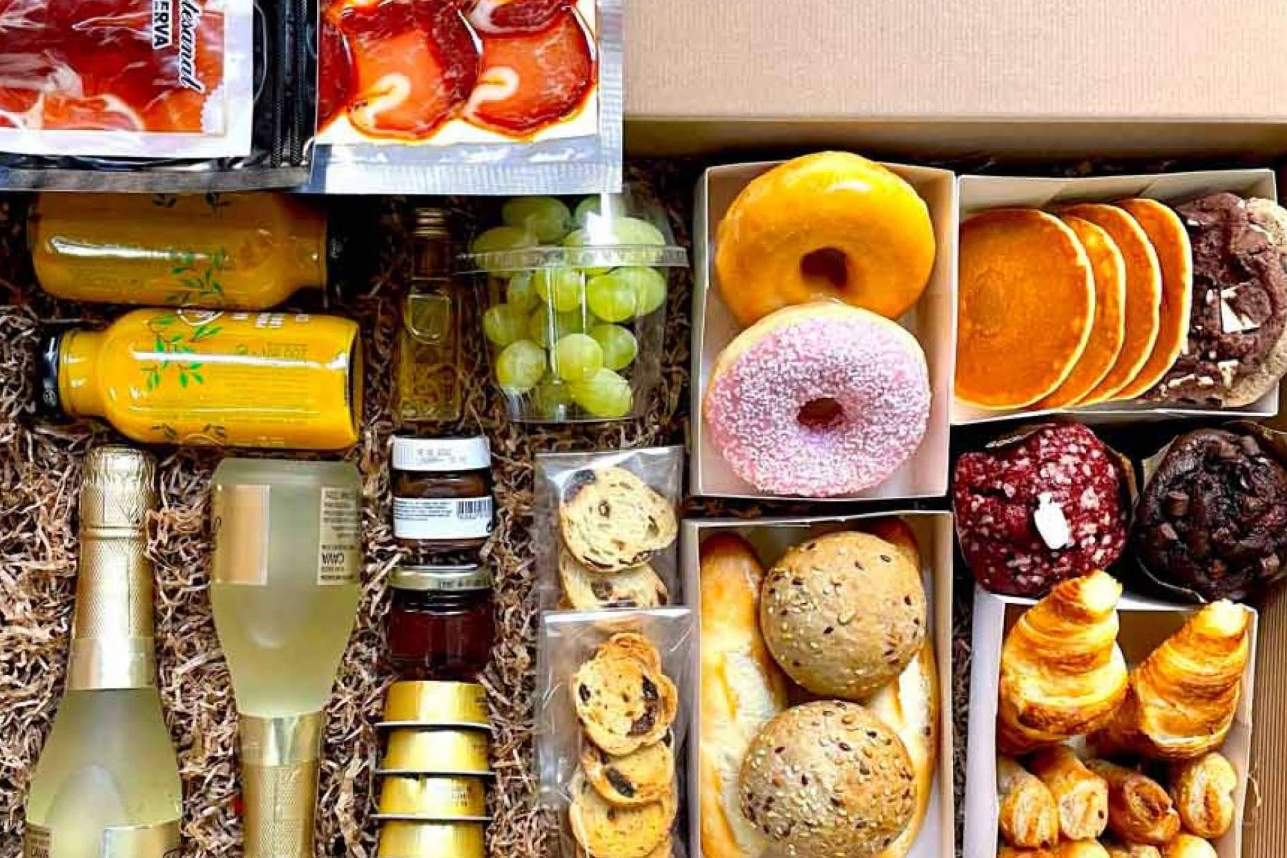 Las Flores No Se Comen ofrecen un brunch para parejas a domicilio