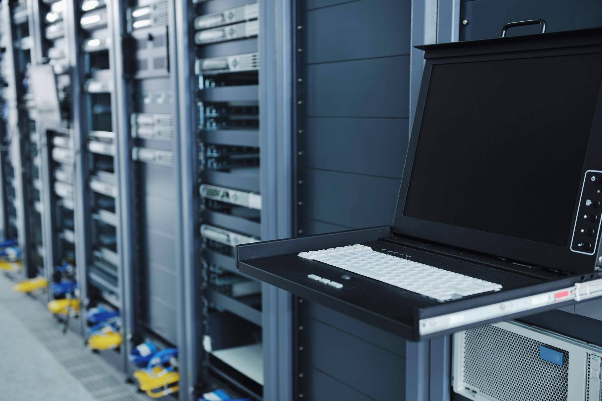 Trabajar en remoto y adecuados a grandes sitios web con los servidores virtuales de ERA Hosting