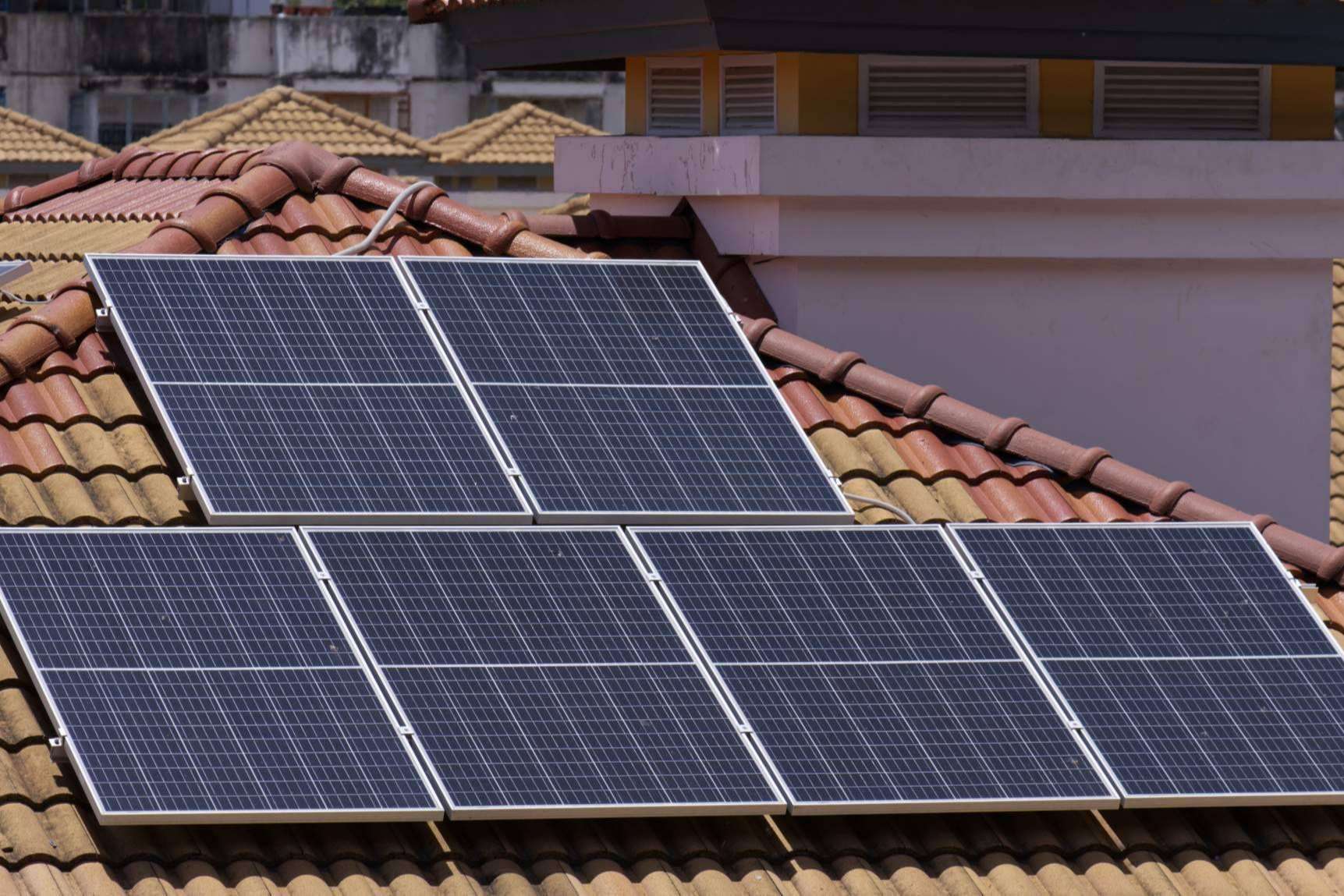 Instalación de placas solares mediante préstamos