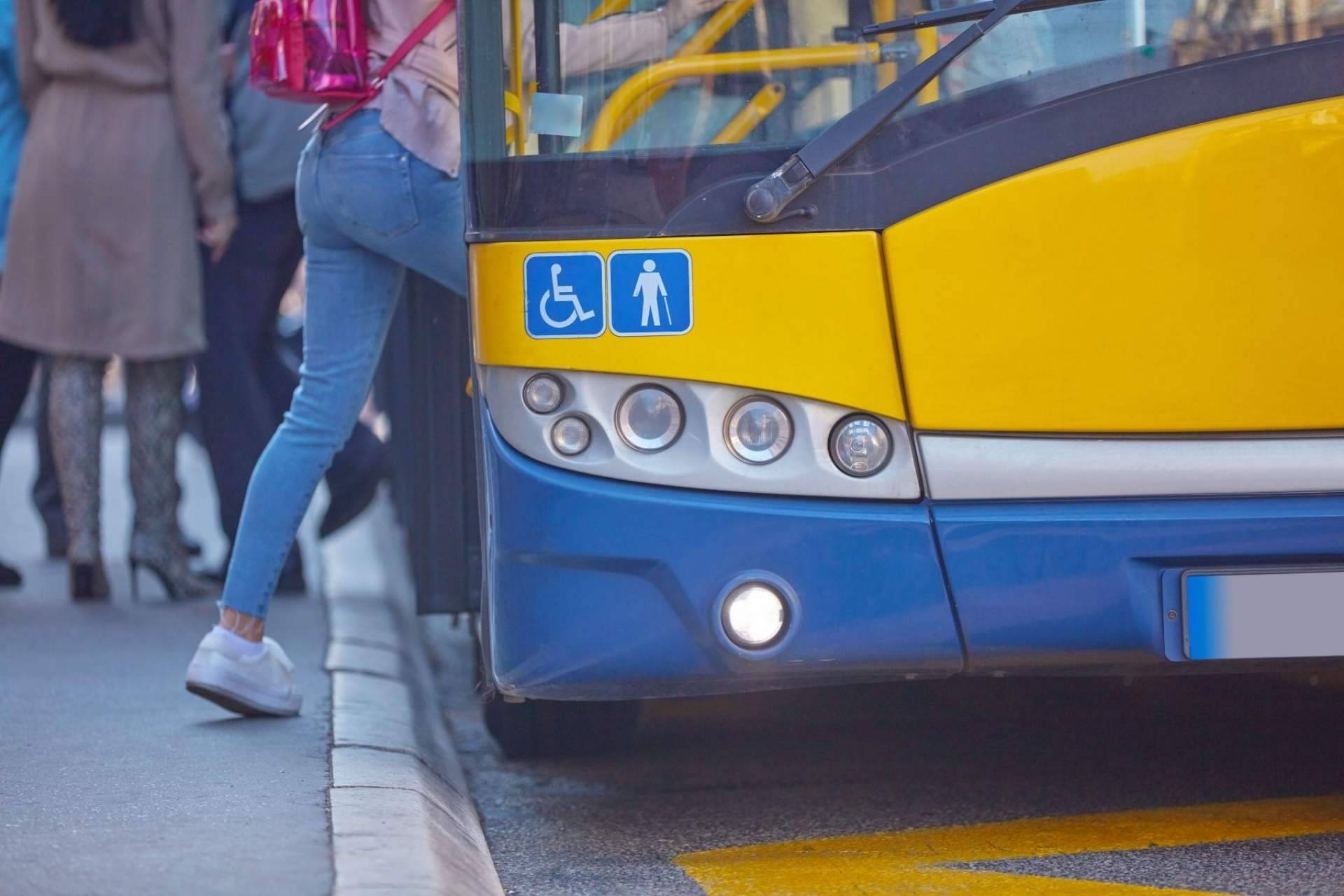 Acerca de la formación CAP, la profesionalización del sector del transporte, por Autoescuela 2000