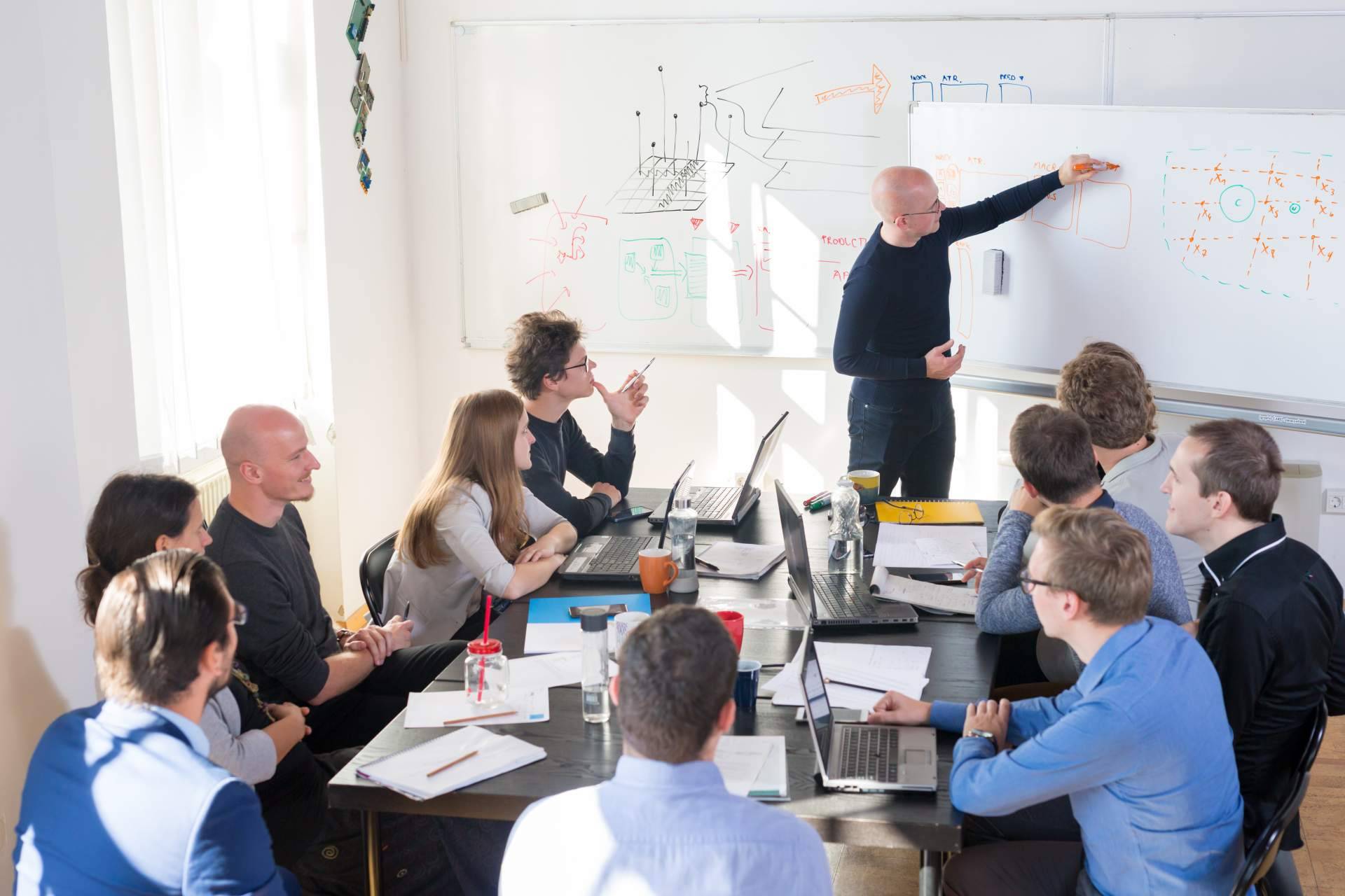 Upskilling y reskilling, los principios para adaptar y optimizar las tareas de un trabajo