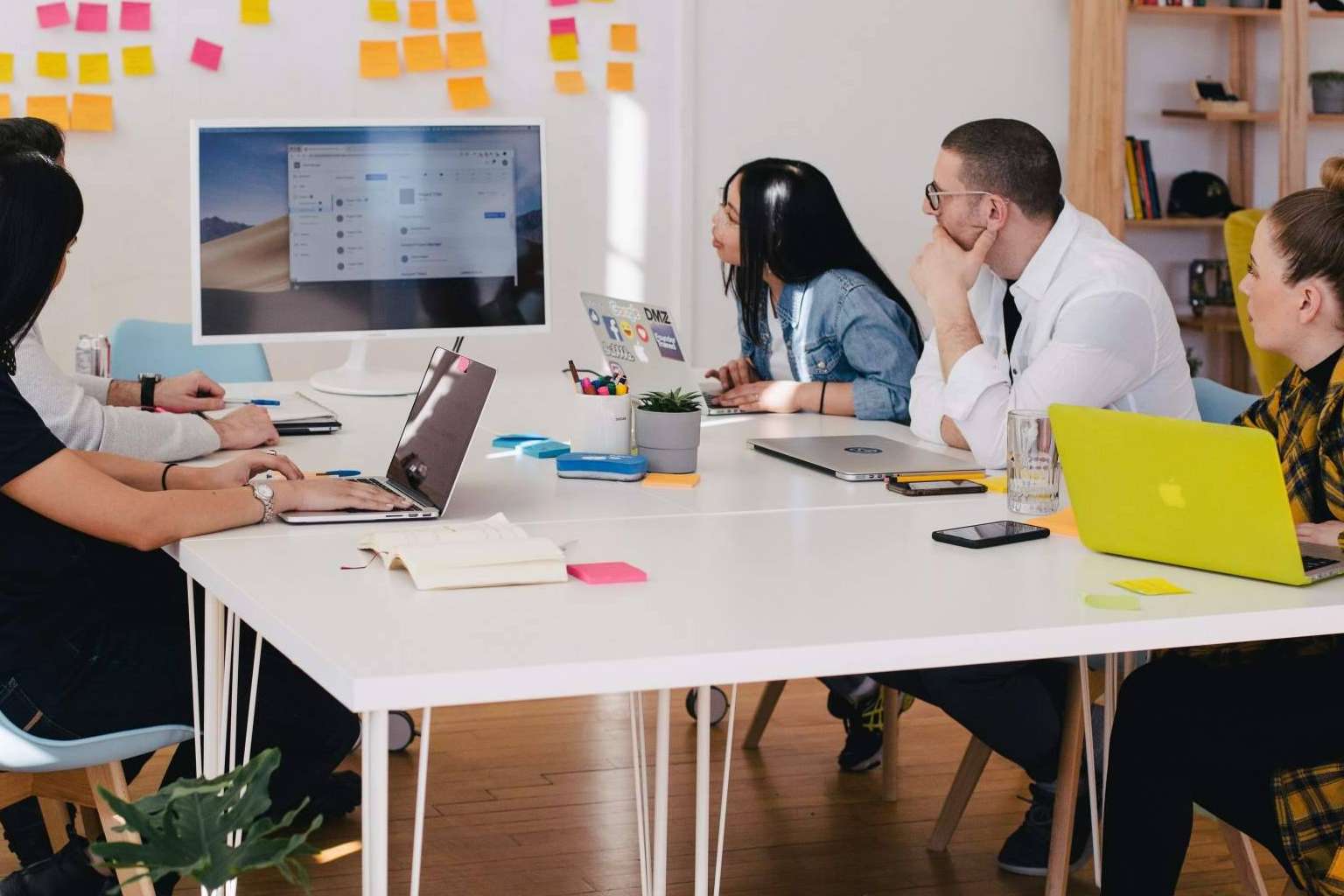 Hippo & Perrins es una agencia de marketing digital que ayuda a las empresas con presupuestos bajos a vender más en internet