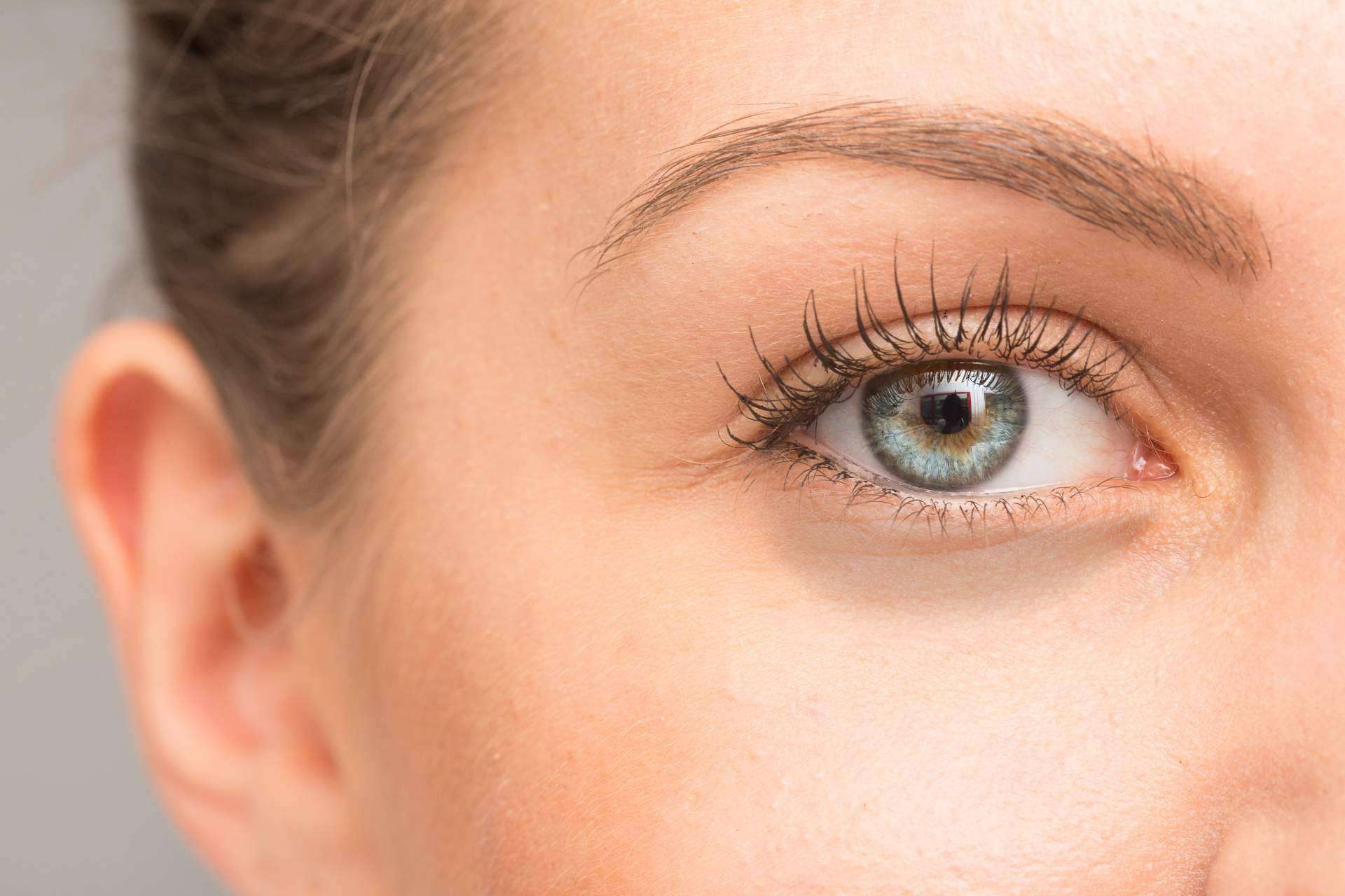 Dr. Carlos Zito, profesional en medicina estética de tratamientos de ojeras