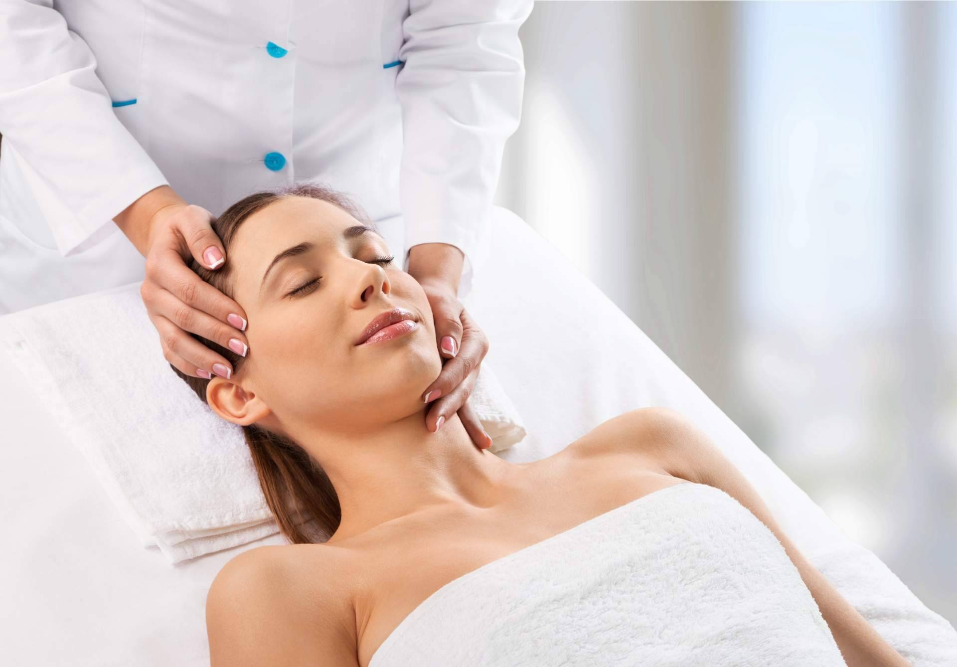 ¿En qué consiste el tratamiento con hilos tensores?, por Alluring Clinic