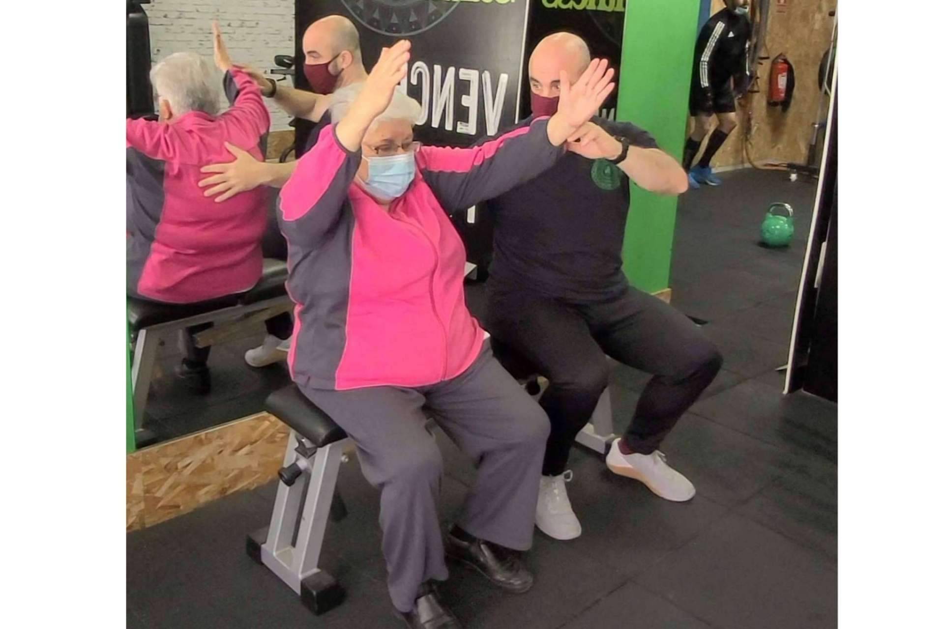 Entrenamiento con lesiones mediante la readaptación guiada por los profesionales de Salud & Fitness