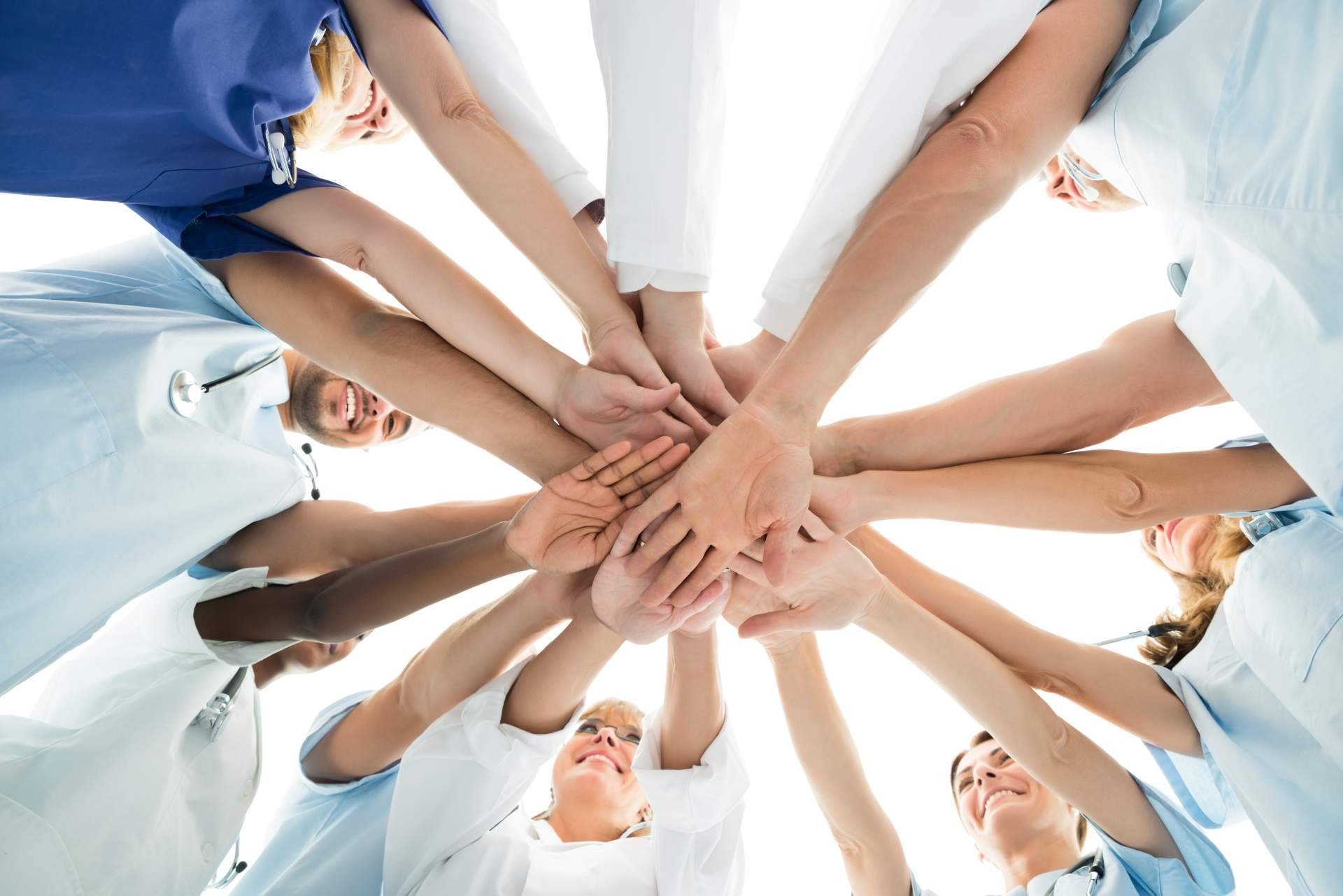Catálogo de cursos certificados para oposiciones de la mano de SOCIDECO
