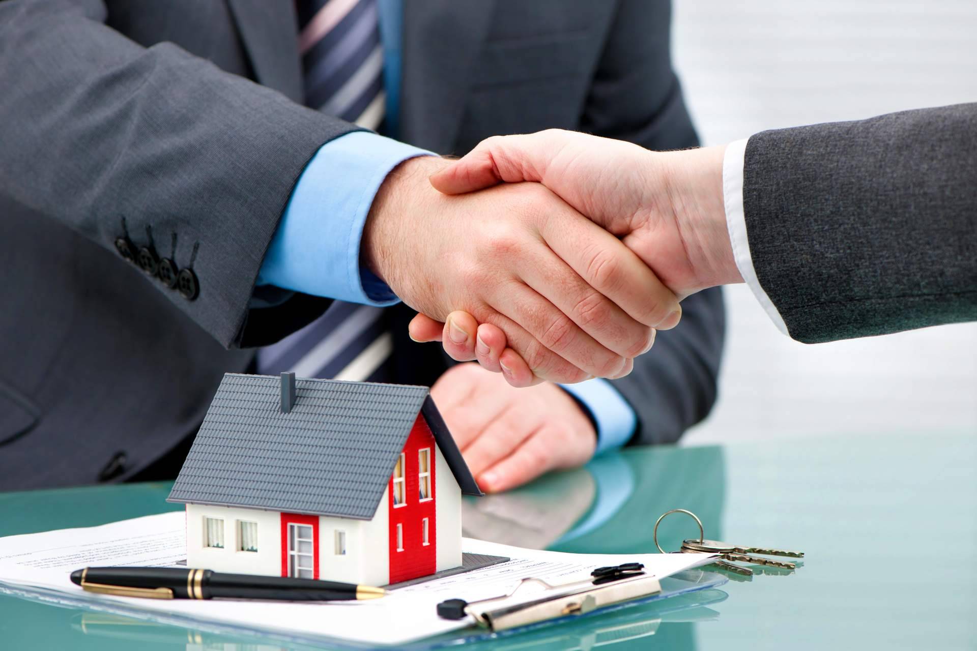 Comprar un inmueble mediante inmobiliarias en Bogotá y sus beneficios