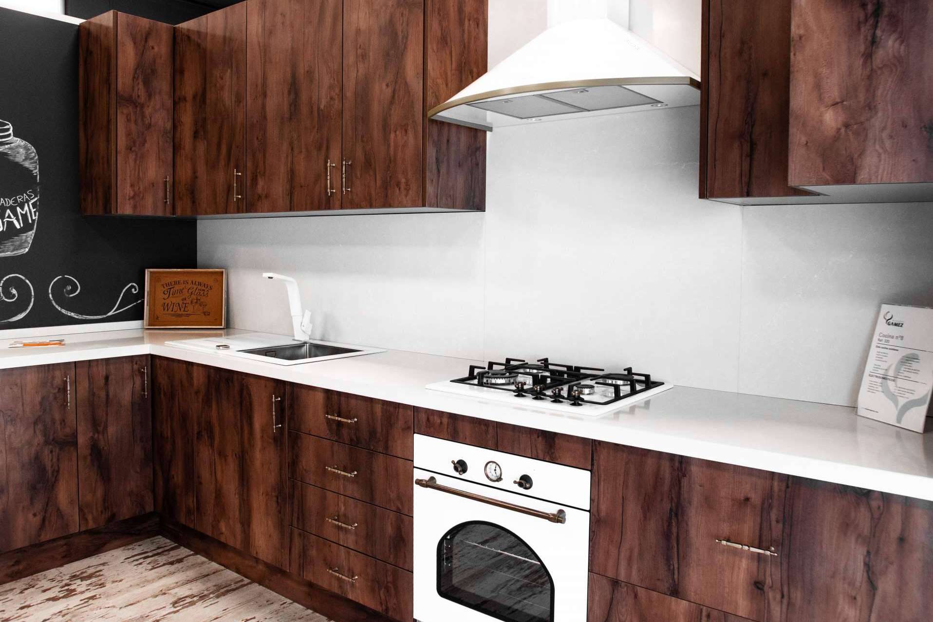 Maderas Gámez presenta los 5 estilos de cocinas de madera que están en tendencia