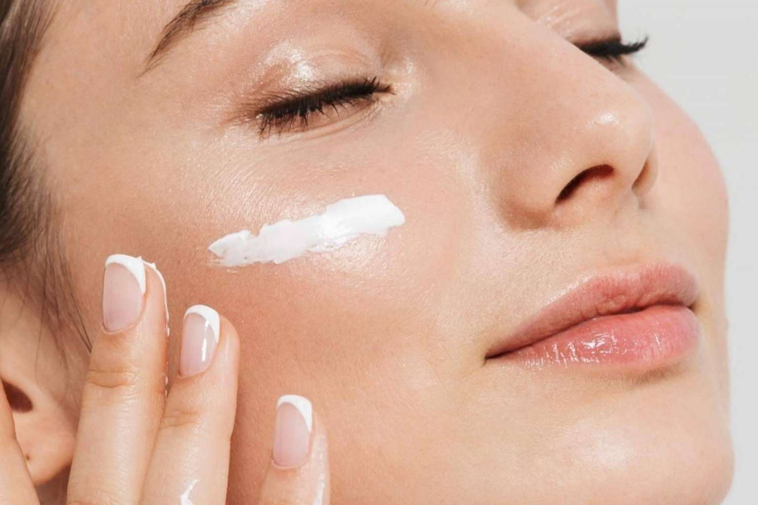 Tener una piel sana y bella en la que el maquillaje es opcional, gracias a los productos de MiCleo&Co