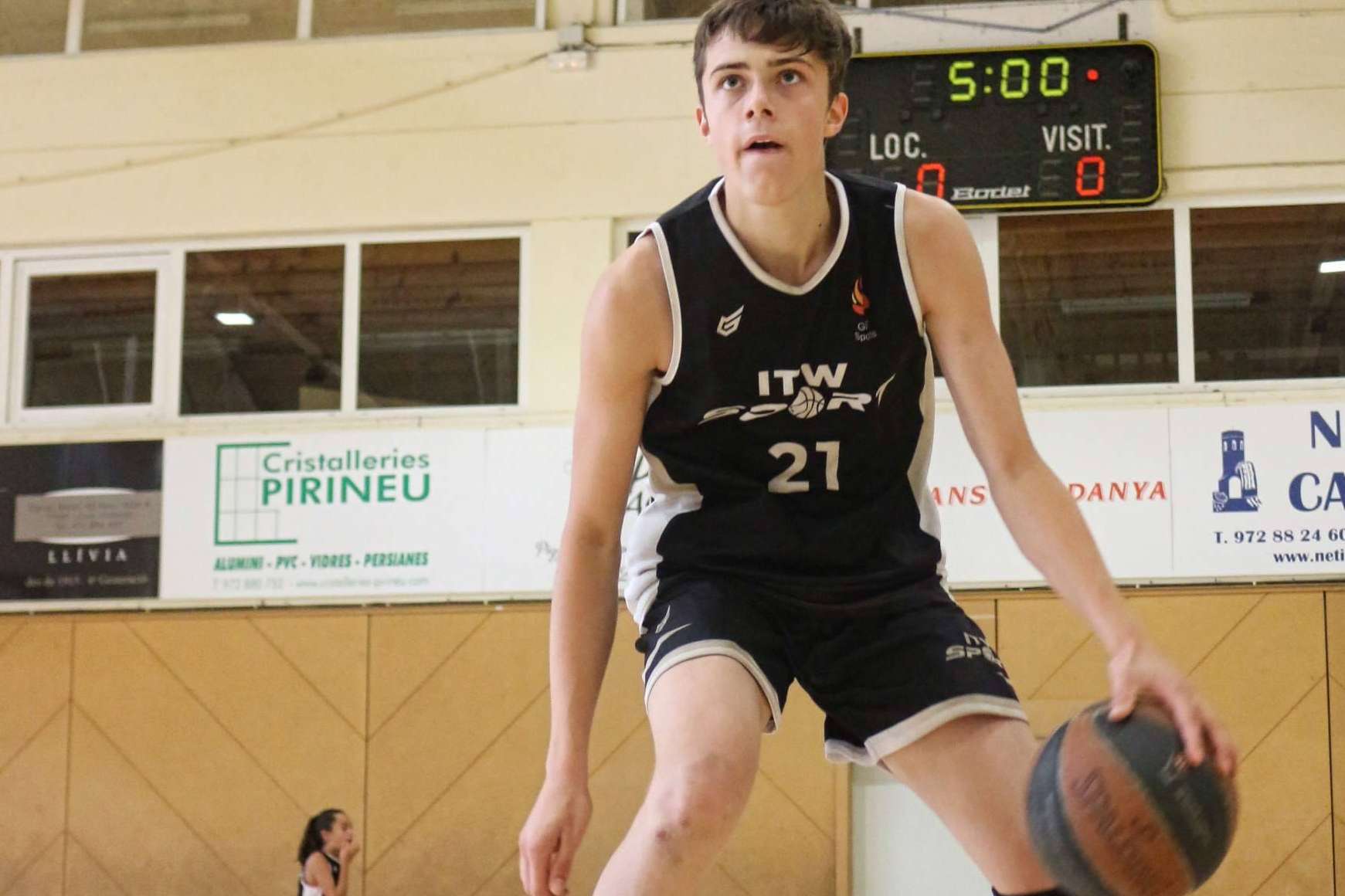 Cómo mejorar la técnica en un centro de tecnificación de baloncesto como ITW Sport