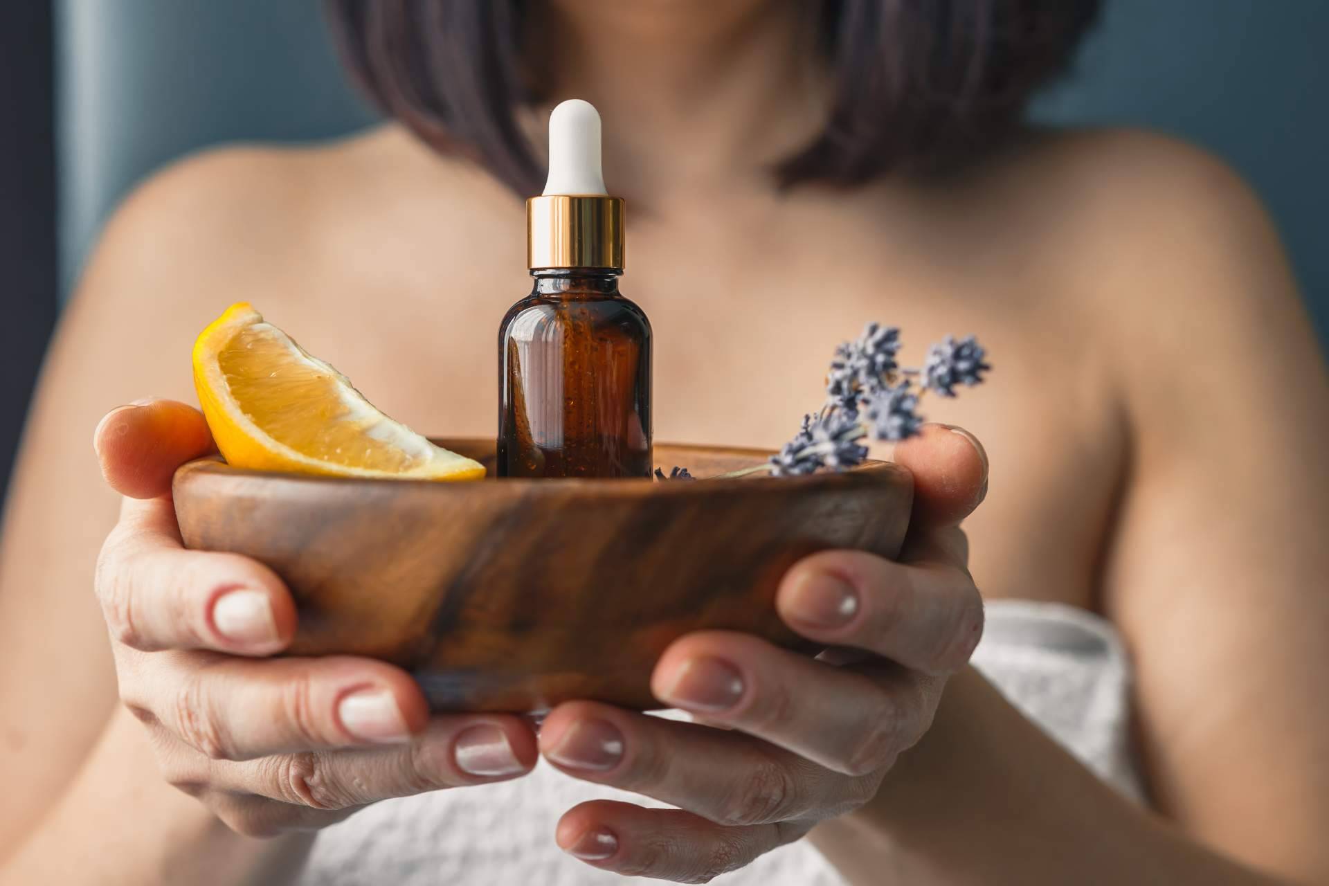 La aromaterapia, sus beneficios y diferentes usos, según Farmacia Laura Garín