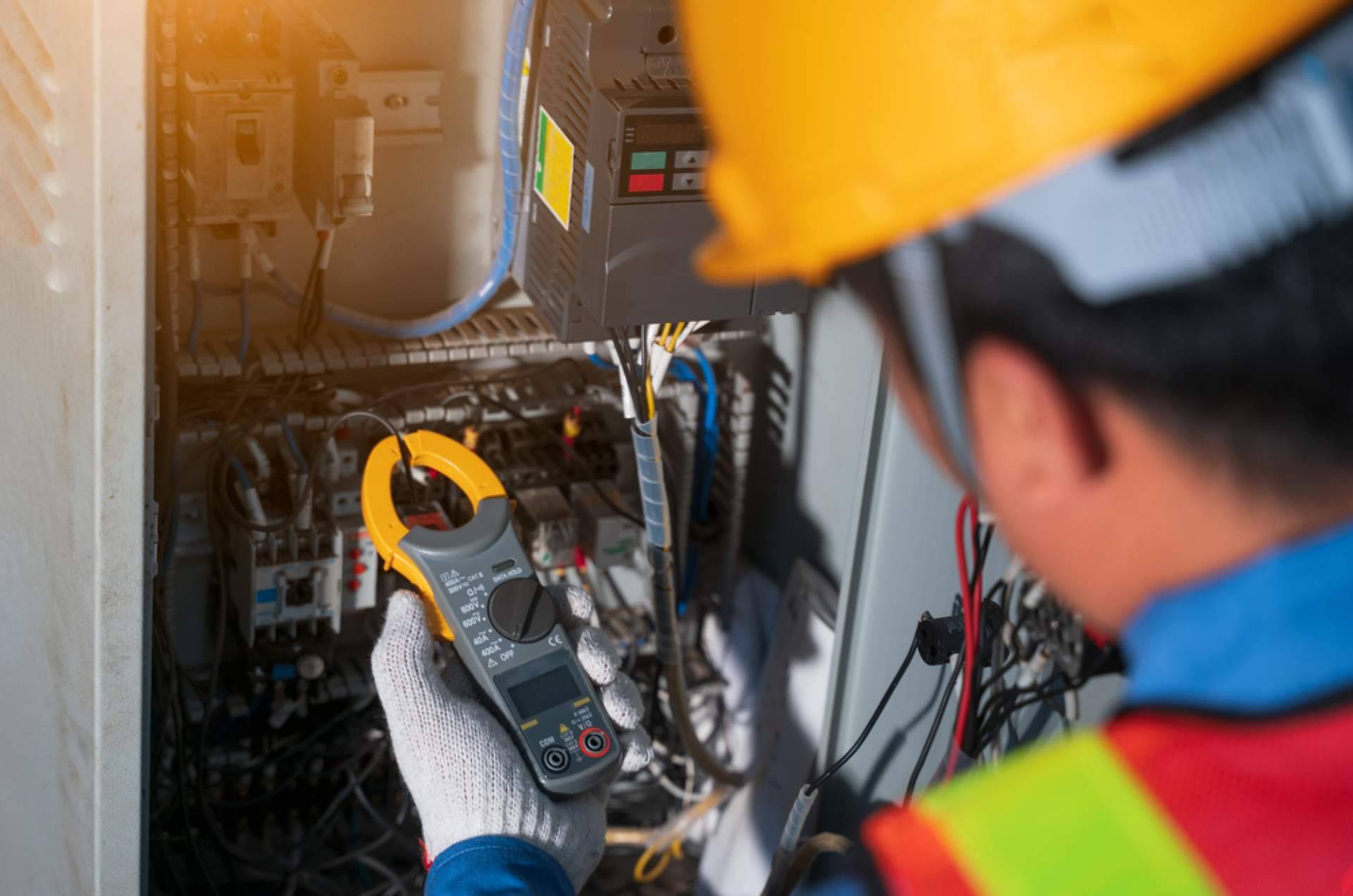 Los profesionales del material eléctrico Distrelec