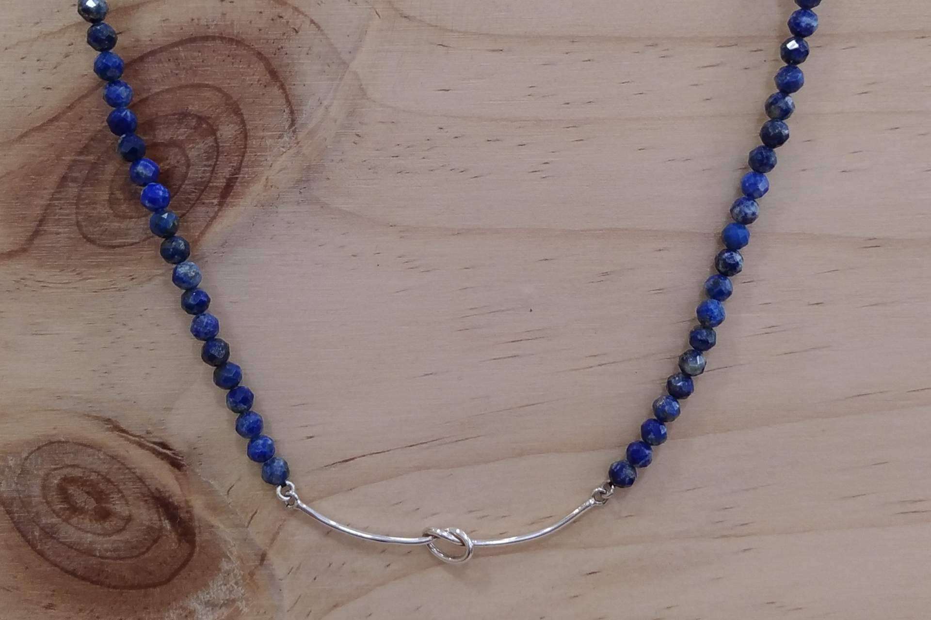 Ahora, es más fácil ir a la moda esta primavera con los colores en tendencia de las joyas de Dreki