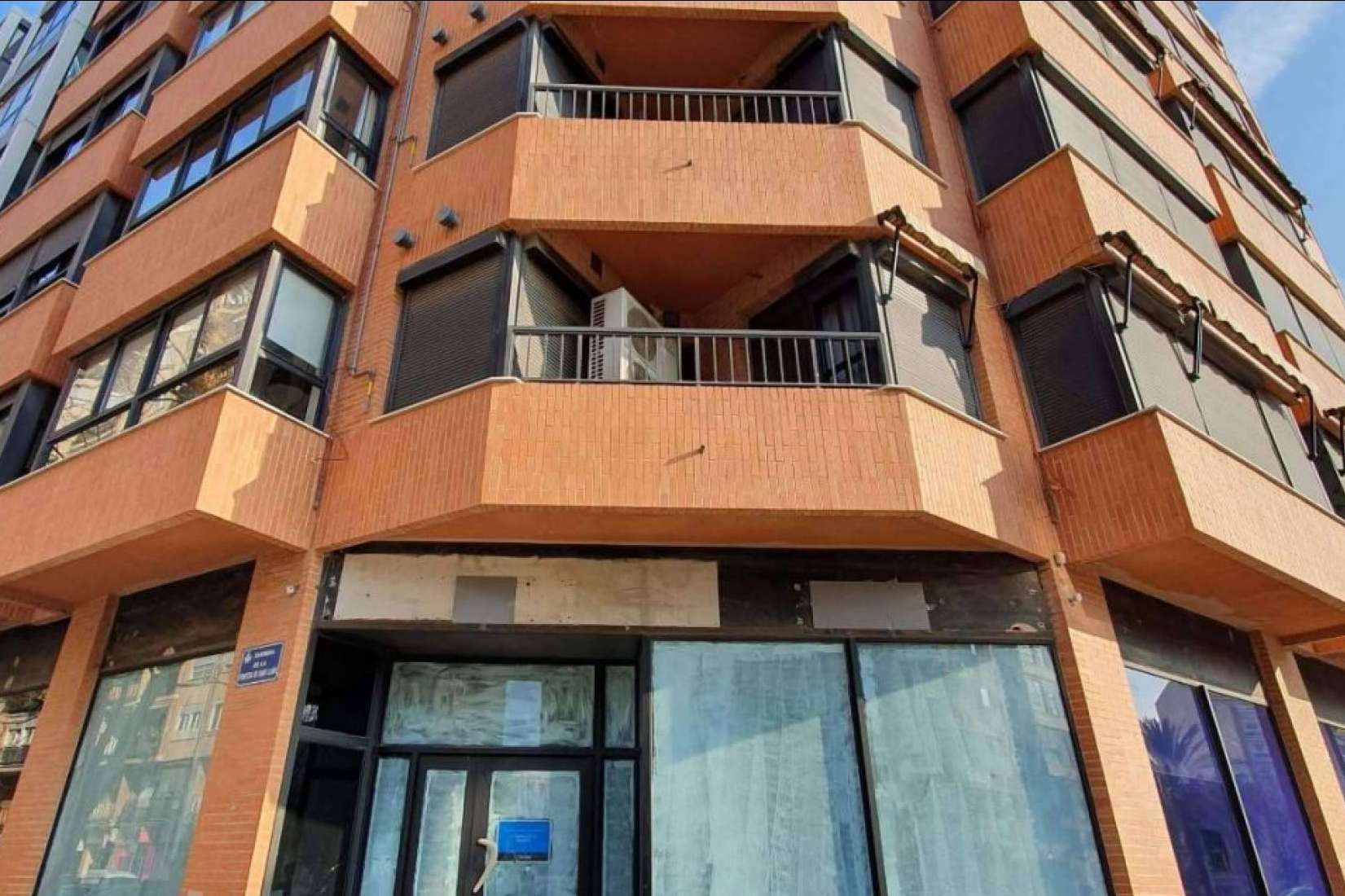 Venta de viviendas y locales comerciales por Vostra Casa en la ciudad de Valencia