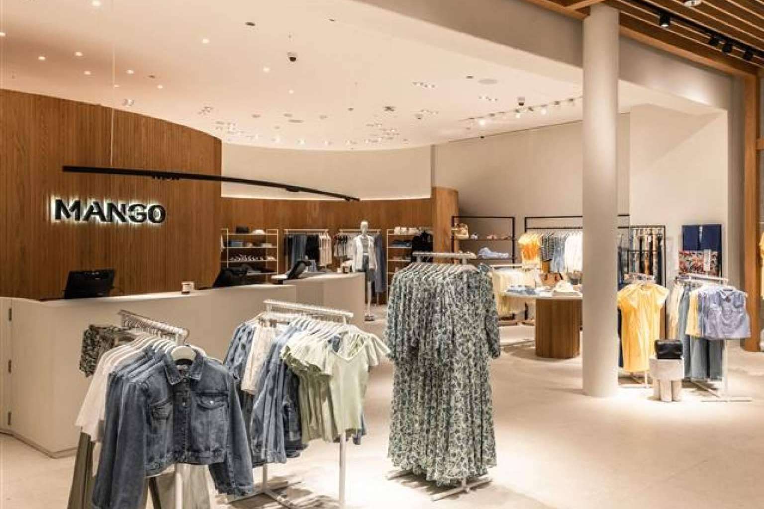 Insolit ha destacado en la nueva flagship store de Mango en Berlín