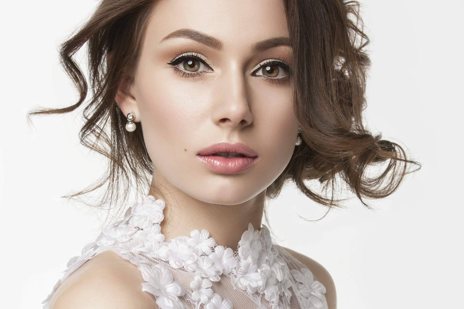 ¿Por qué es tendencia el maquillaje con aerógrafo entre las novias? Las claves de su éxito según Bárbara Montes