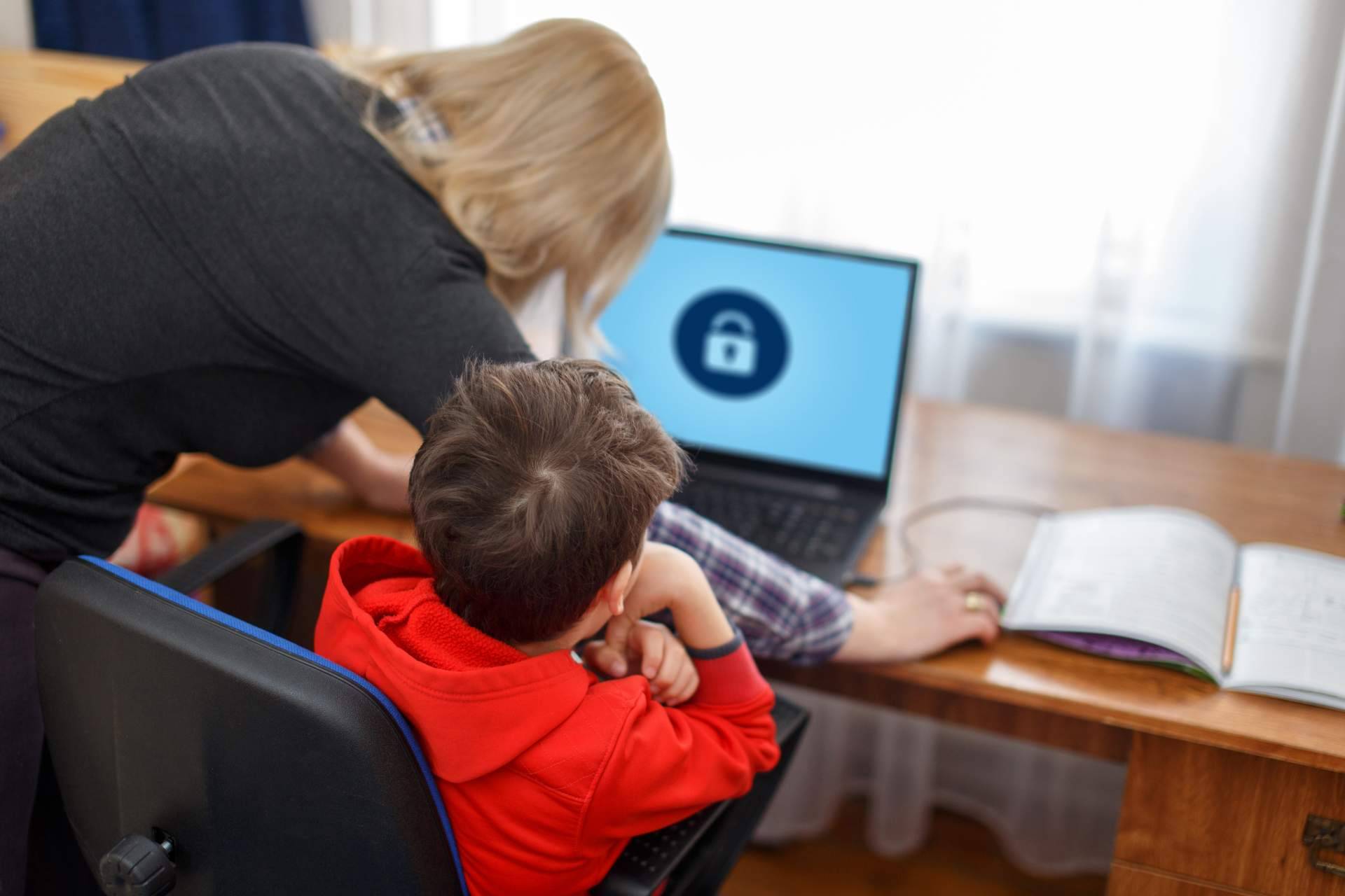 El servicio de ciberseguridad para menores de Sosmatic