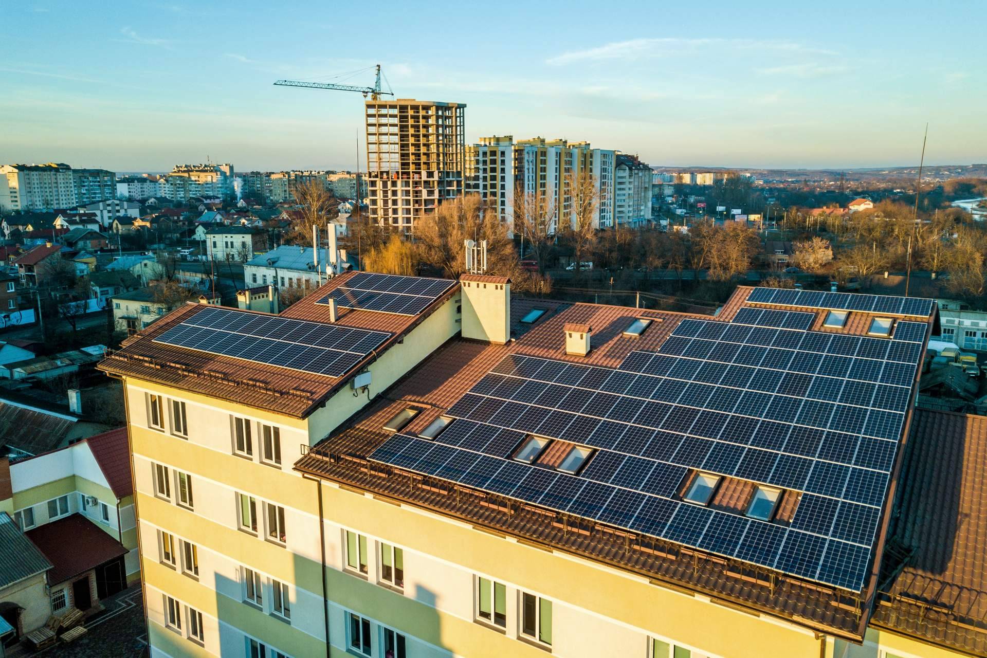 ¿Por qué escoger compartir una instalación de placas solares?, según Ingeniería MASRED