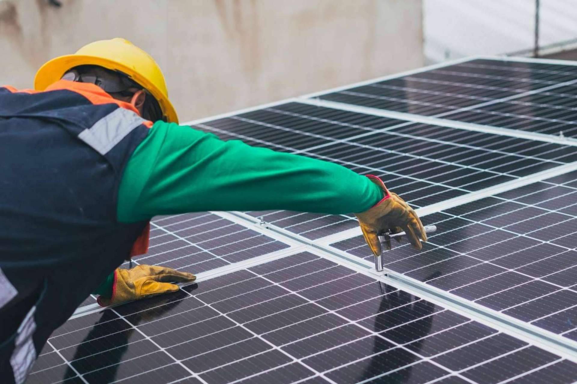 SOLARINSTALA habla sobre las ventajas de instalar paneles solares en Madrid