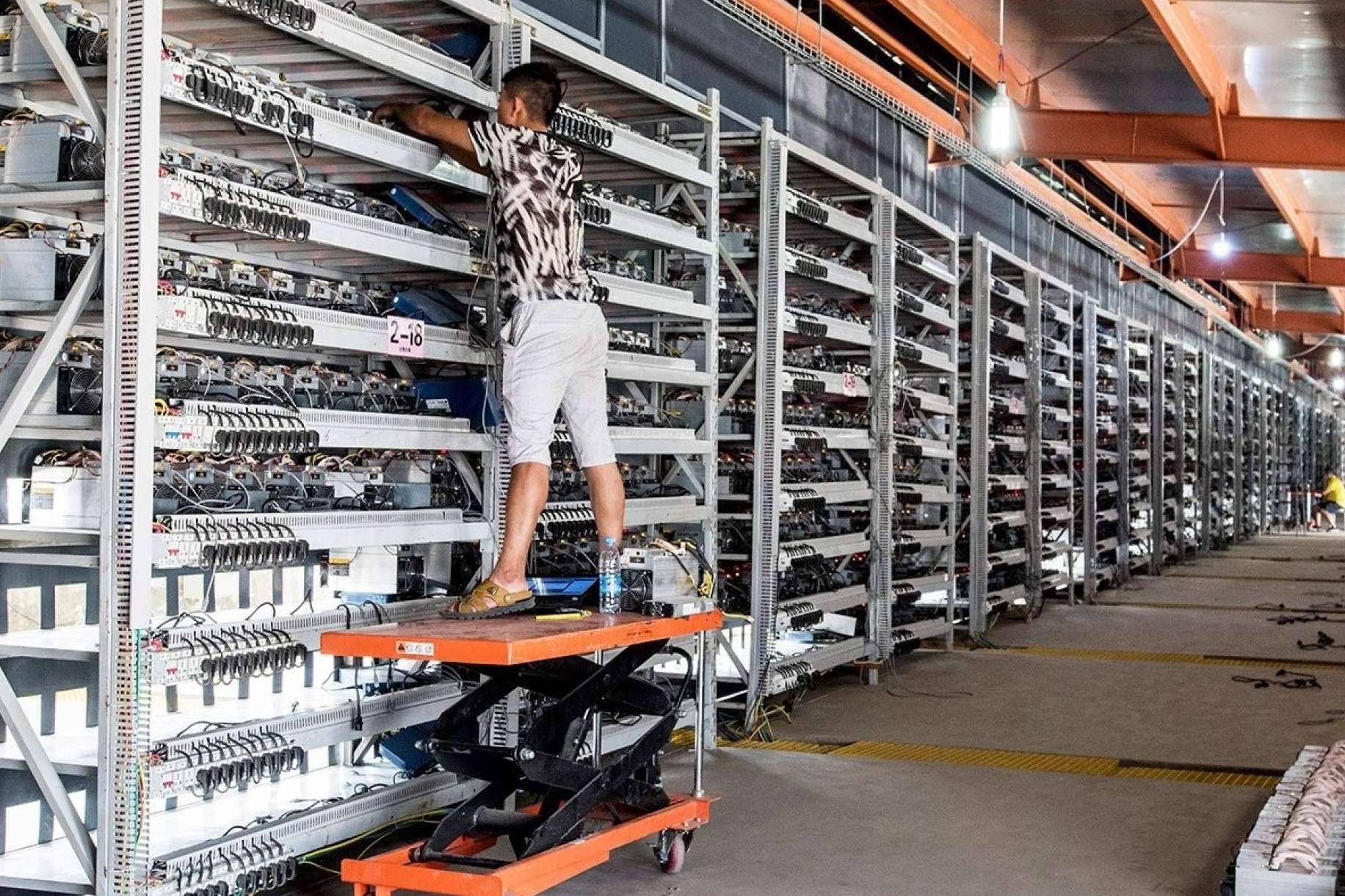 Mineros de Criptomonedas, experiencia de más de 8 años en granjas de minerías