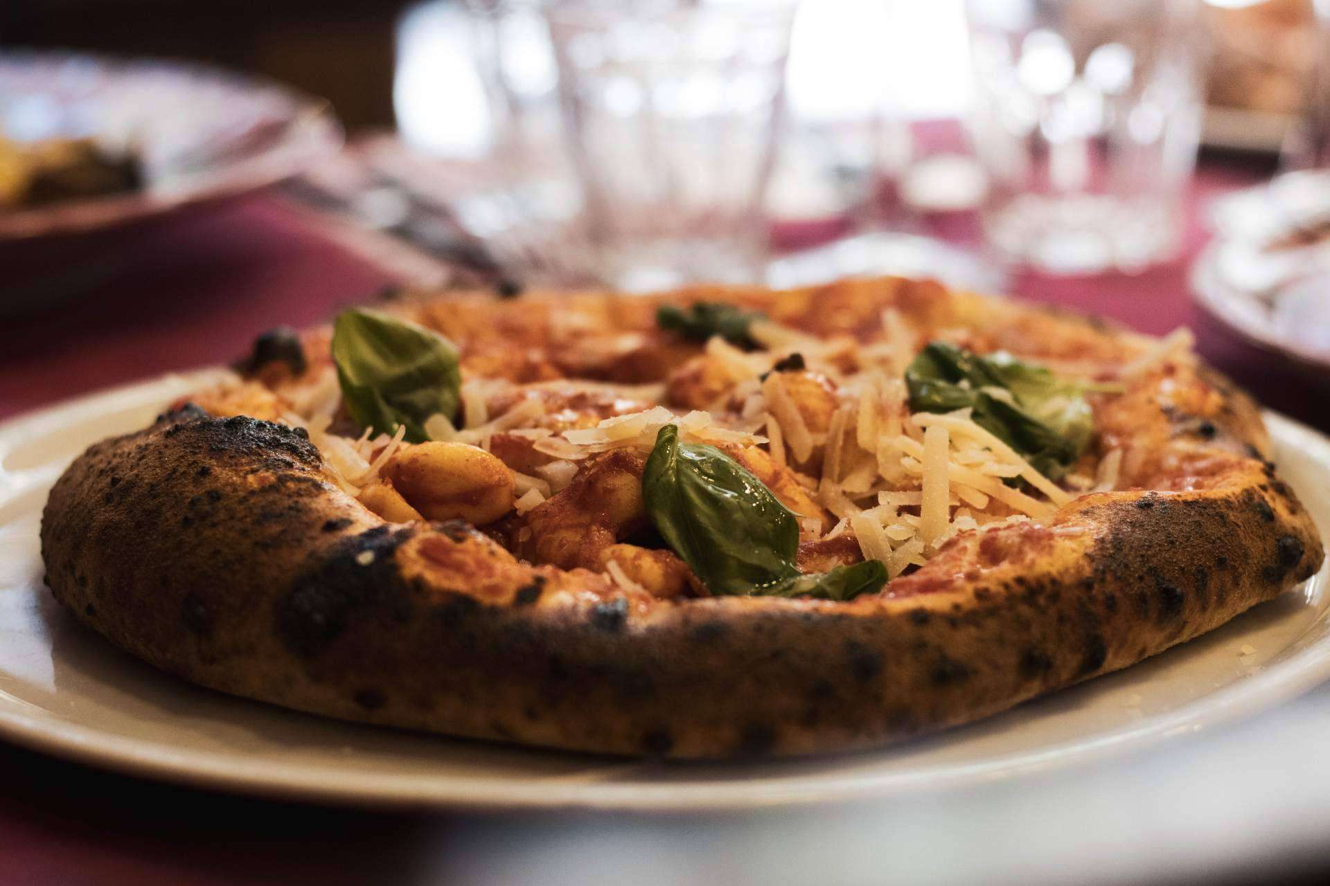 El restaurante Spaccanapoli presenta Delivey & Takeaway, su nueva apuesta que acerca la gastronomía napolitana al hogar