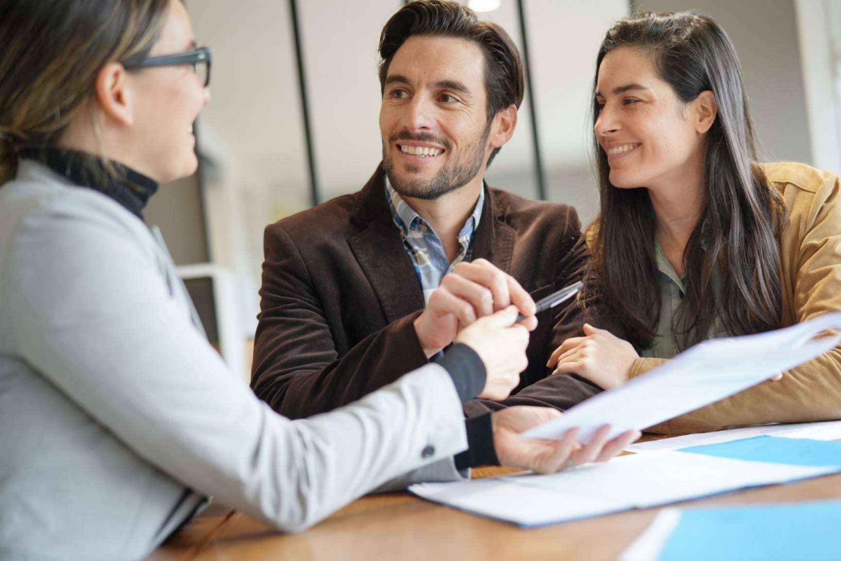 El equipo de profesionales de Vostra Casa busca asesores inmobiliarios
