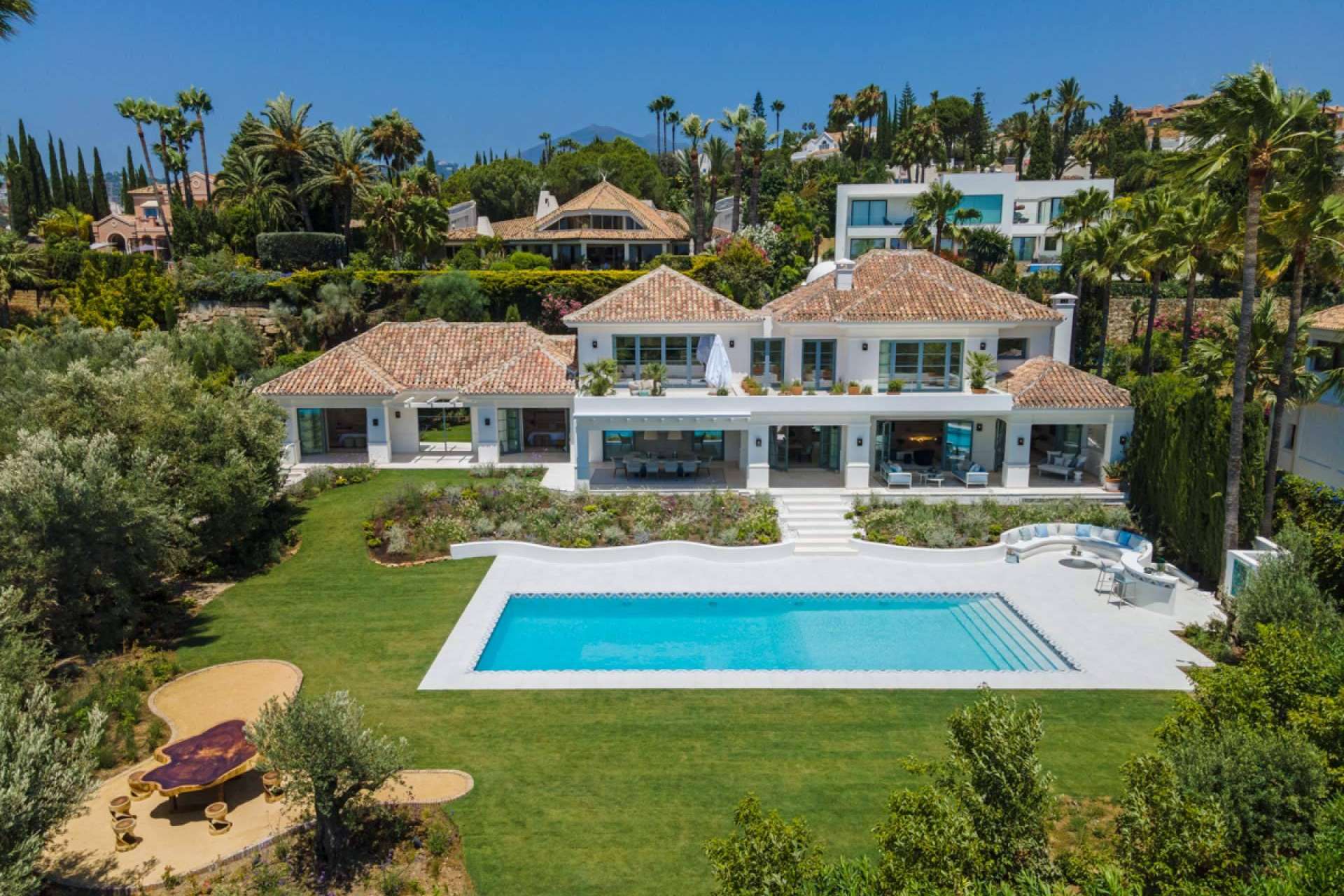Zeuthen & Company ofrece villas de lujo en La Cerquilla de Nueva Andalucia