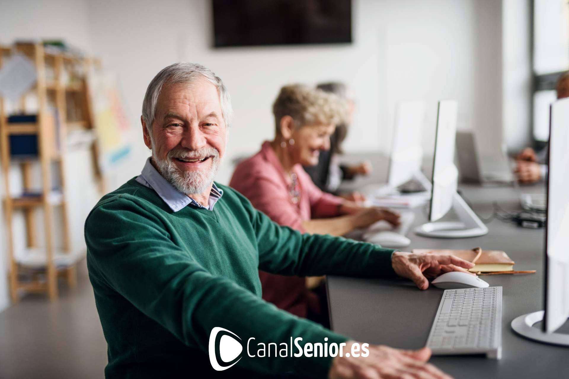 Los cursos de verano de Canal Sénior permiten ser mayor y adaptarse a las nuevas tecnologías