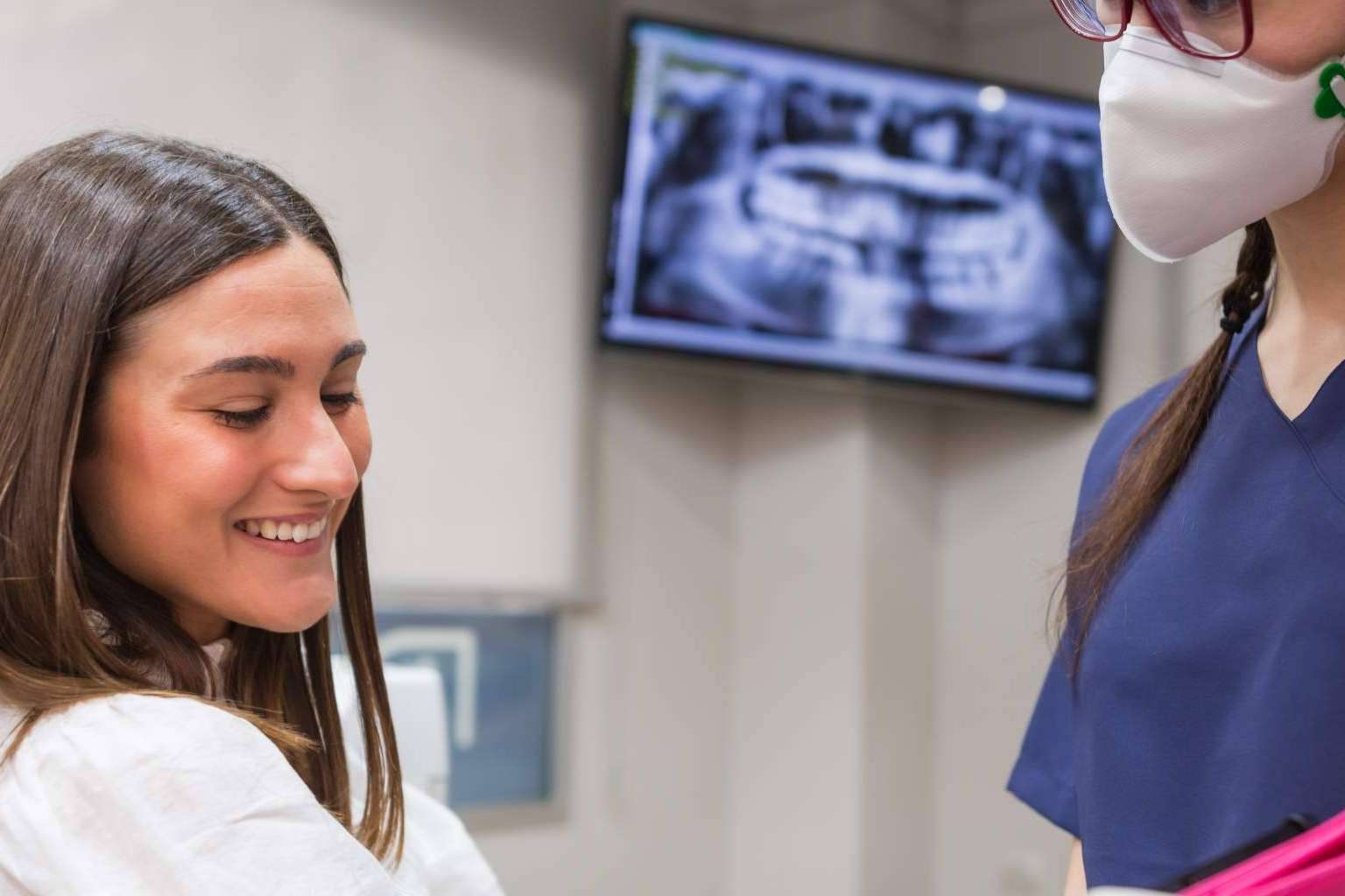 Servicios de implantes dentales en la Clínica Dental Roca