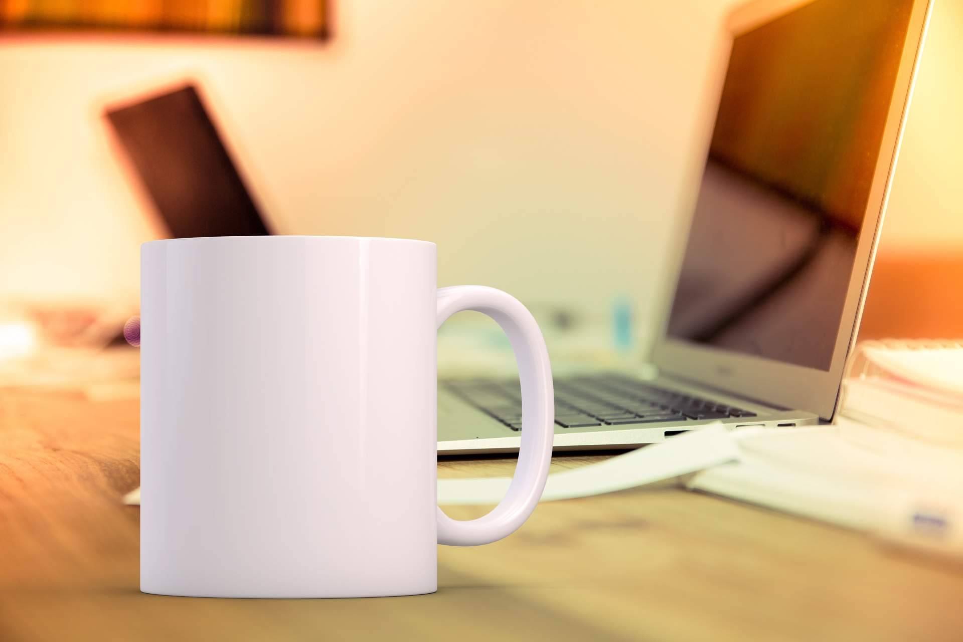 Tazas y botellas personalizables, de la mano de ProductosPersonalizados.es