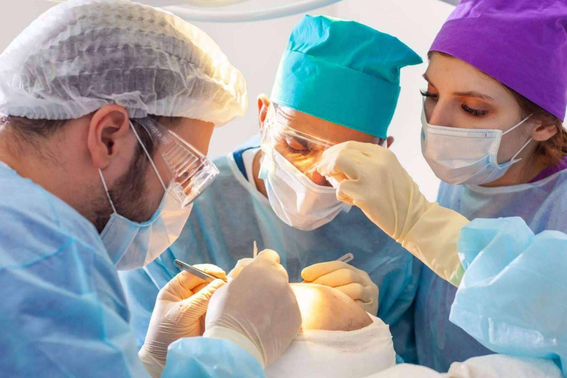 La excelencia de los injertos capilares aterriza en Boadilla gracias a la dirección del máster internacional para médicos de esta disciplina