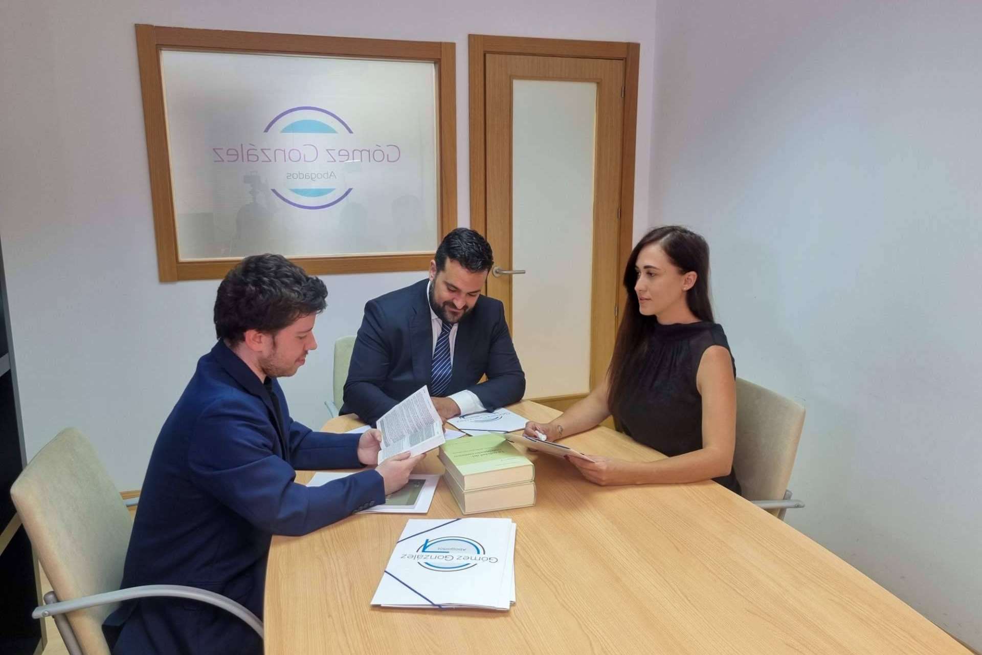 Gestionar la división y el reparto de herencias con DABOGADOS