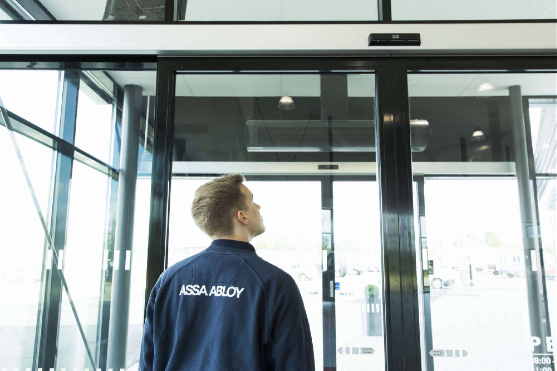 La importancia del mantenimiento preventivo de entradas automatizadas, según ASSA ABLOY Entrance Systems