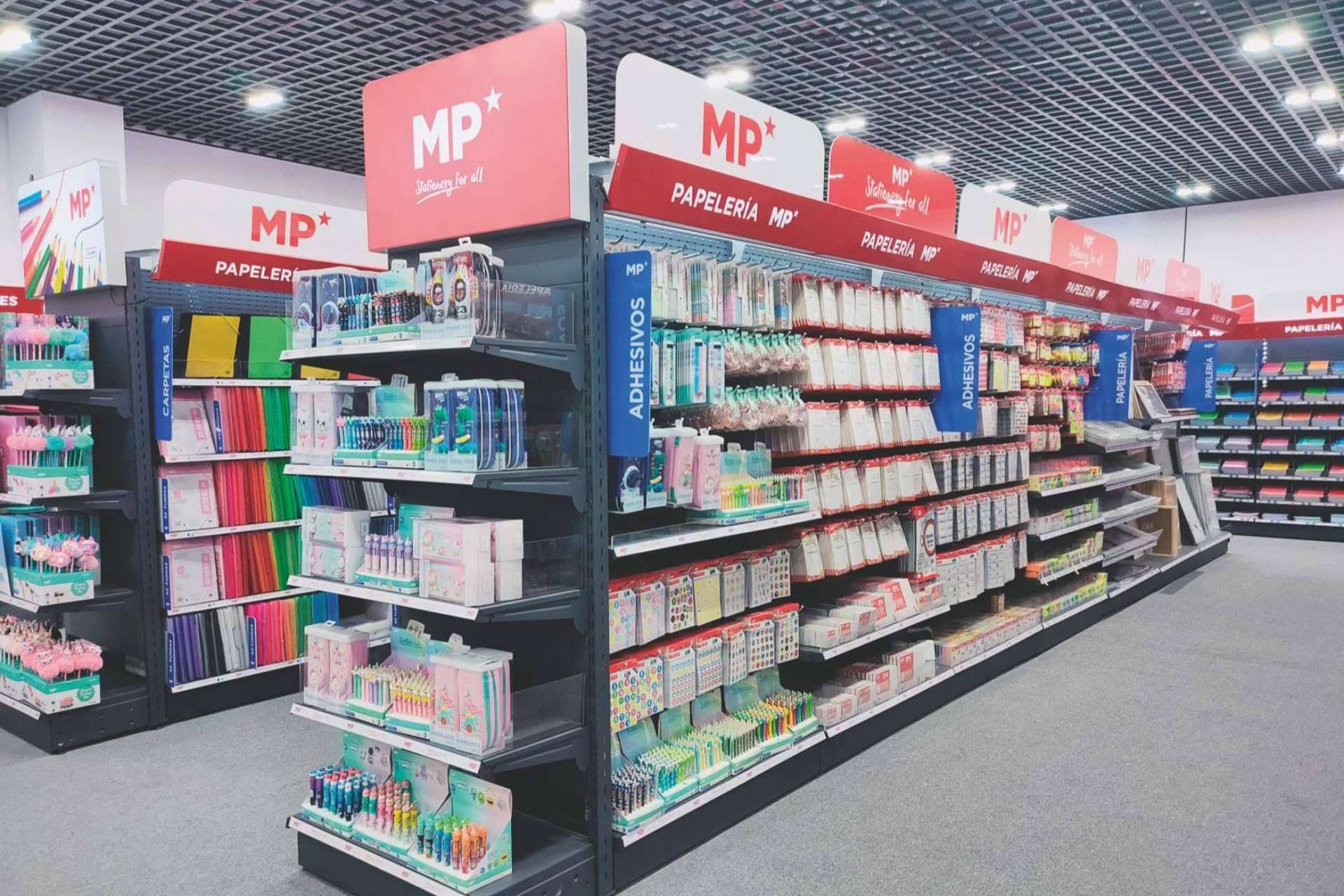 Material escolar y artículos de papelería en Main Paper